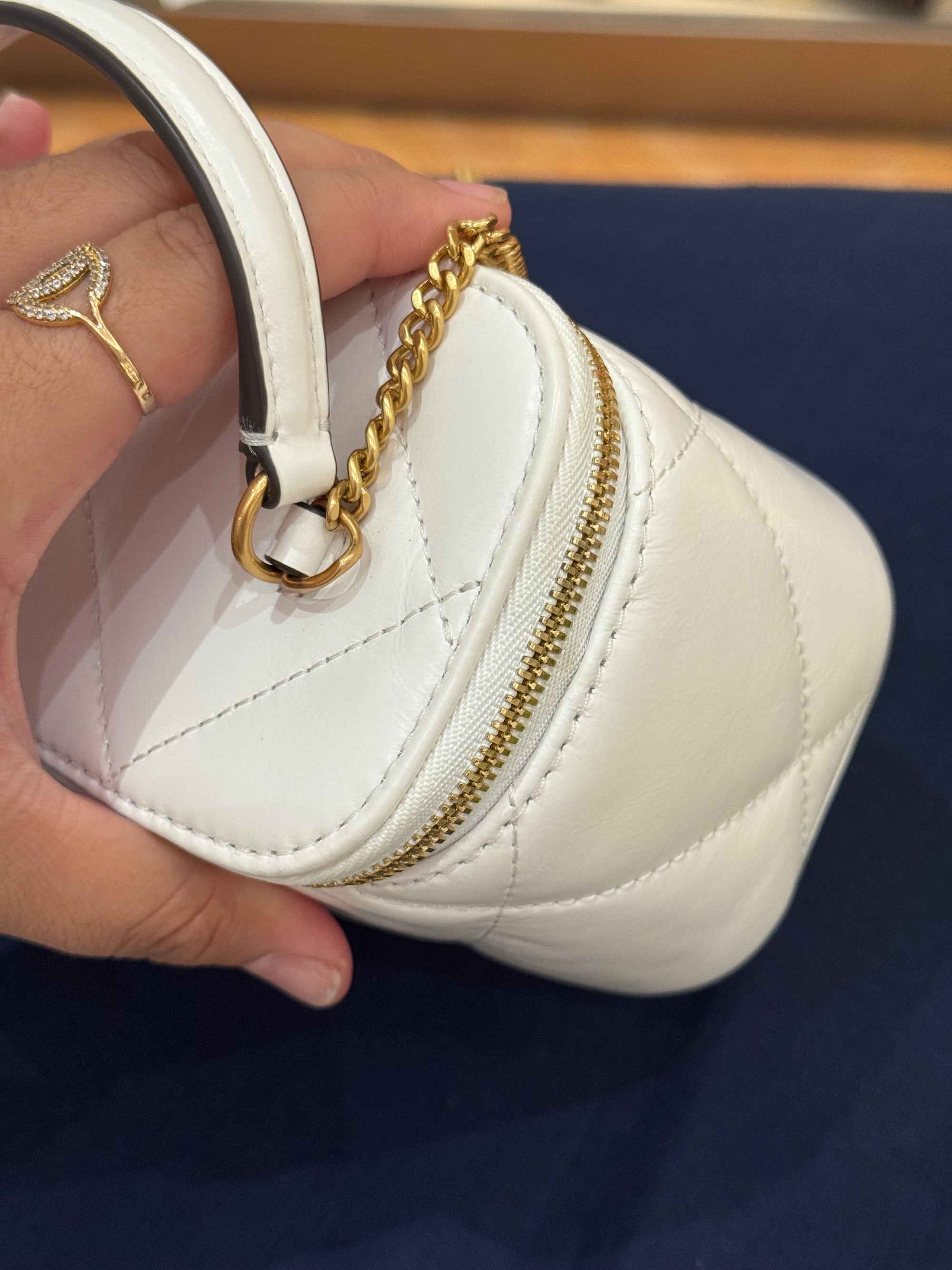 Tory Burch Kira Diamond Vanity Blanc