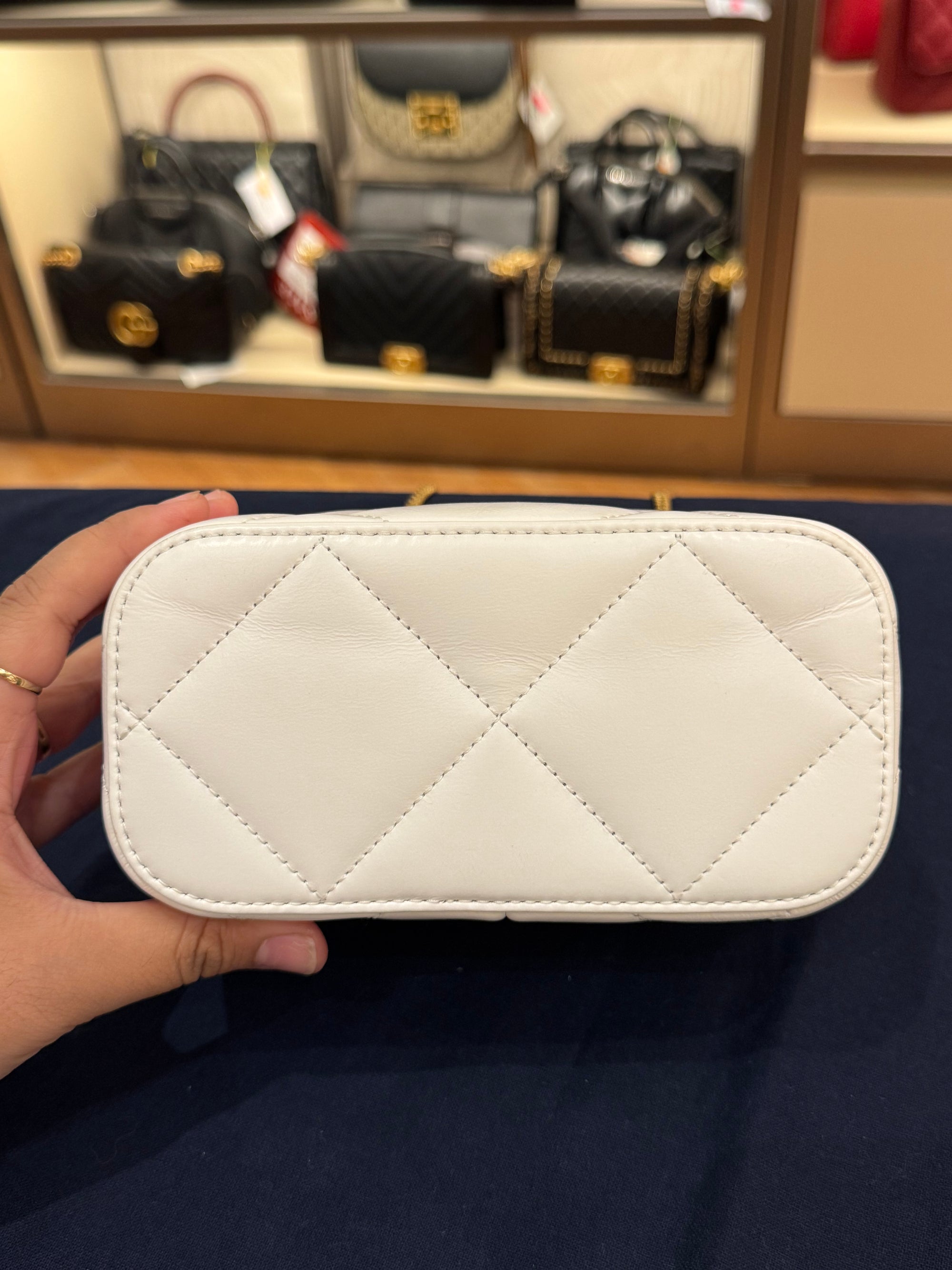 Tory Burch Kira Diamond Vanity Blanc