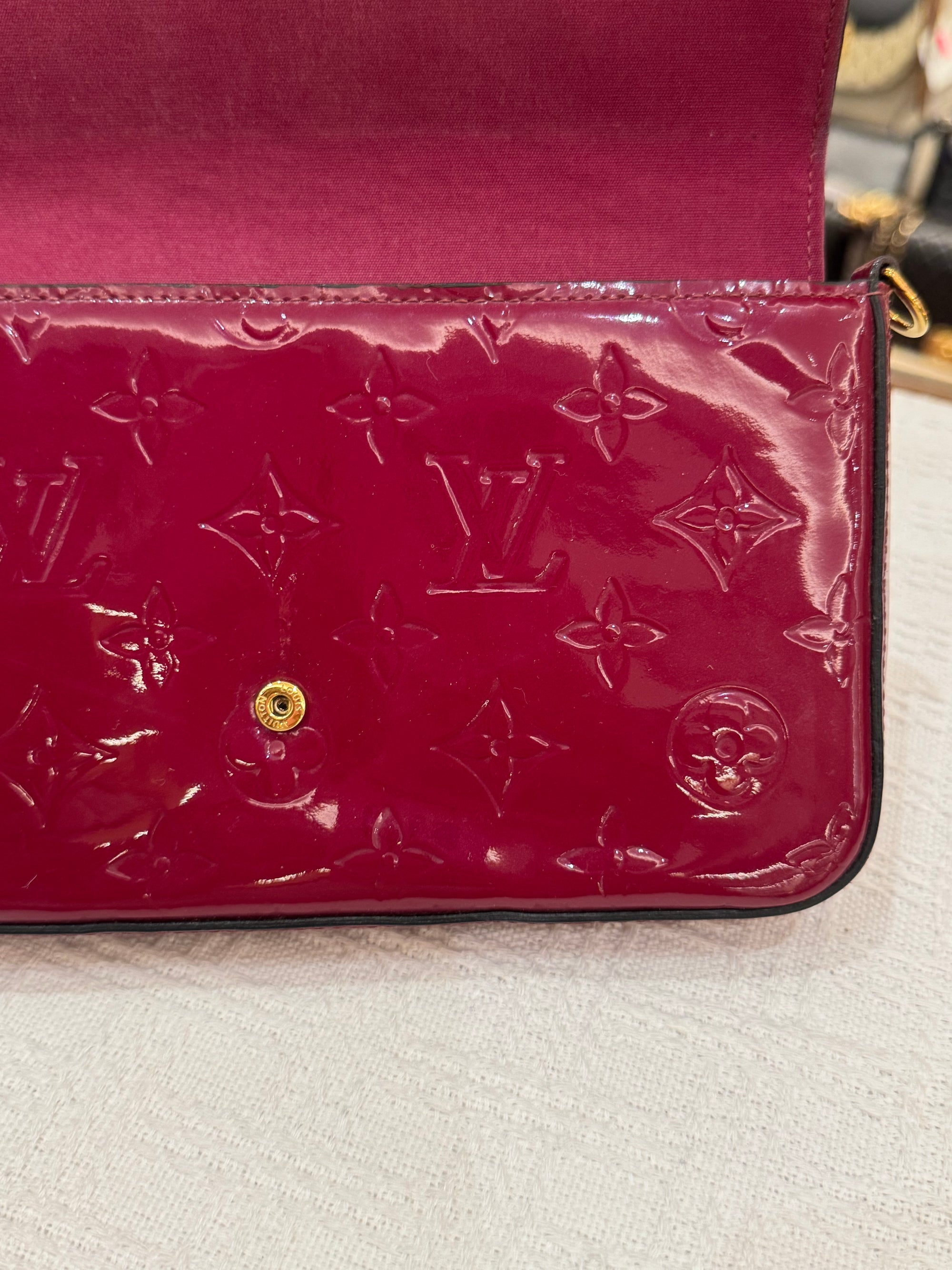 Louis Vuitton Felicie Vernis Magenta