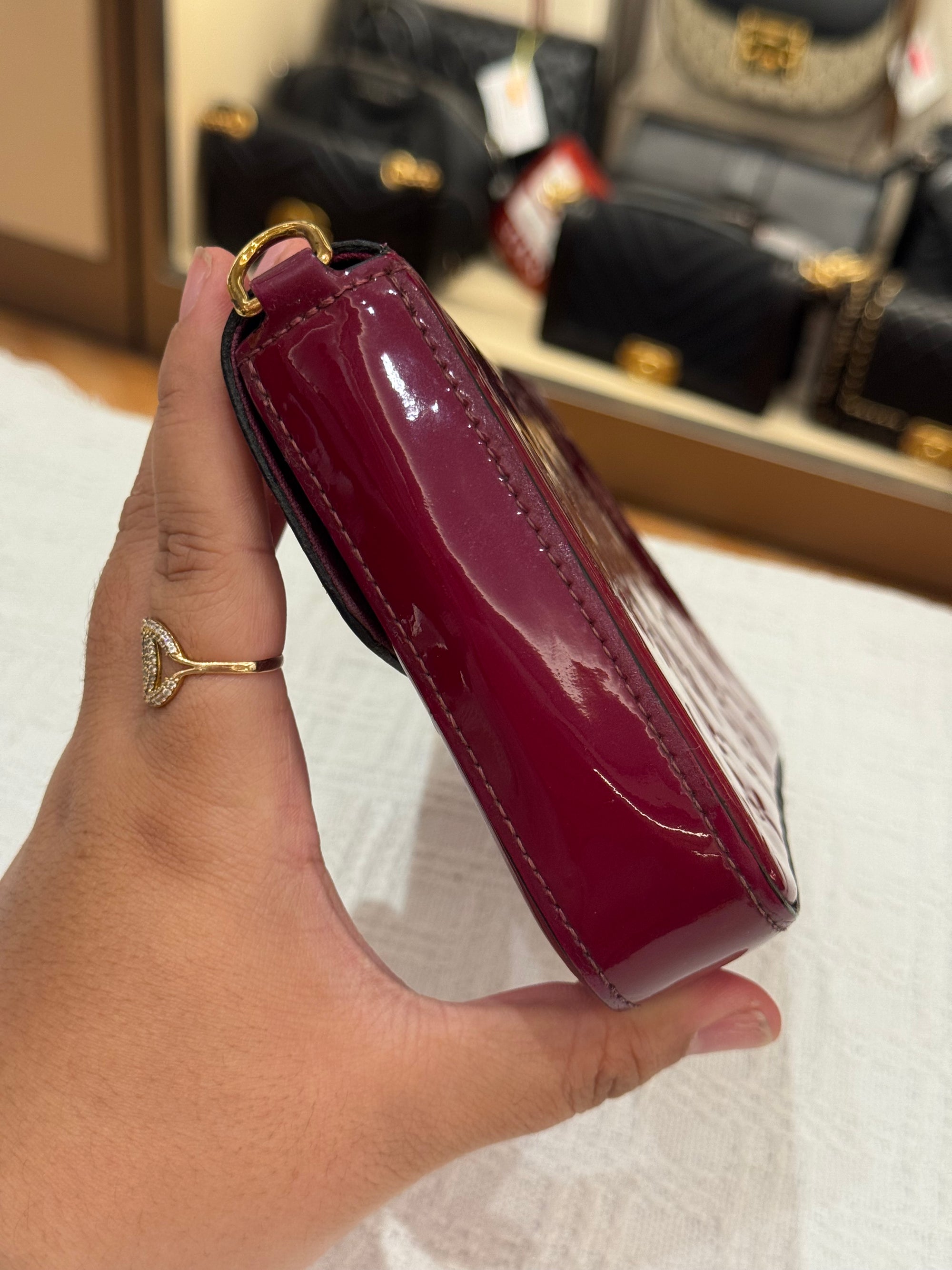 Louis Vuitton Felicie Vernis Magenta