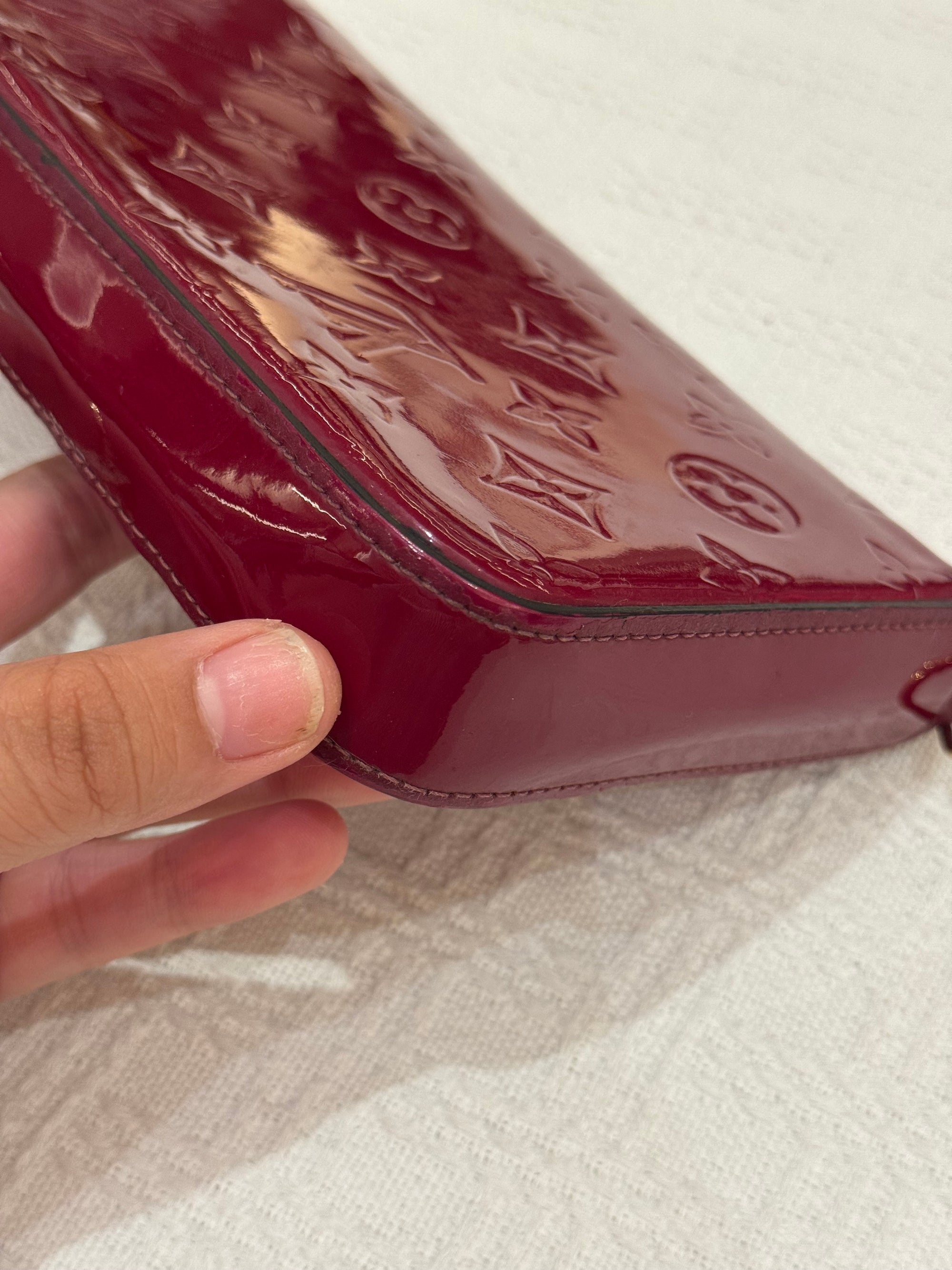 Louis Vuitton Felicie Vernis Magenta