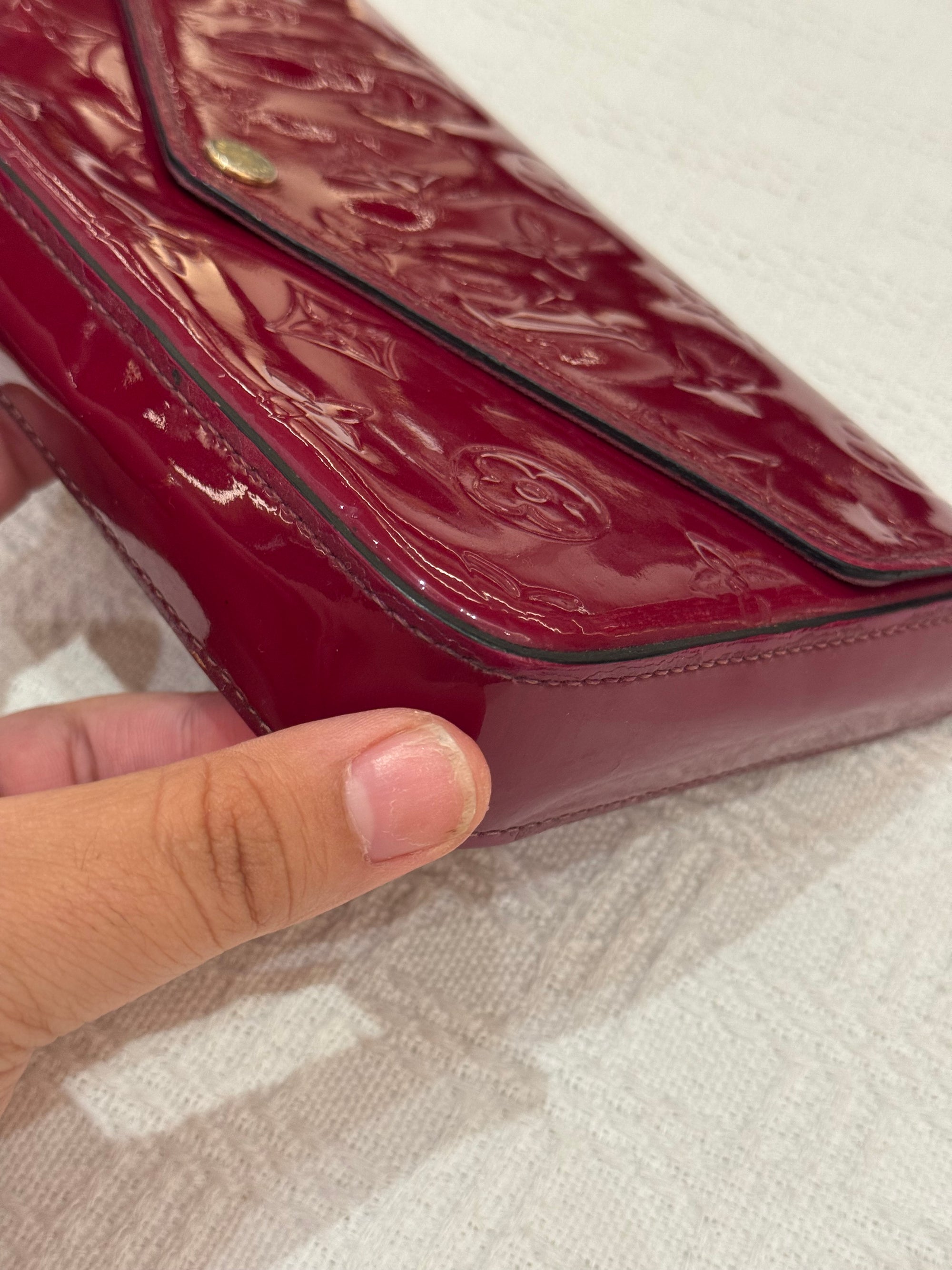 Louis Vuitton Felicie Vernis Magenta