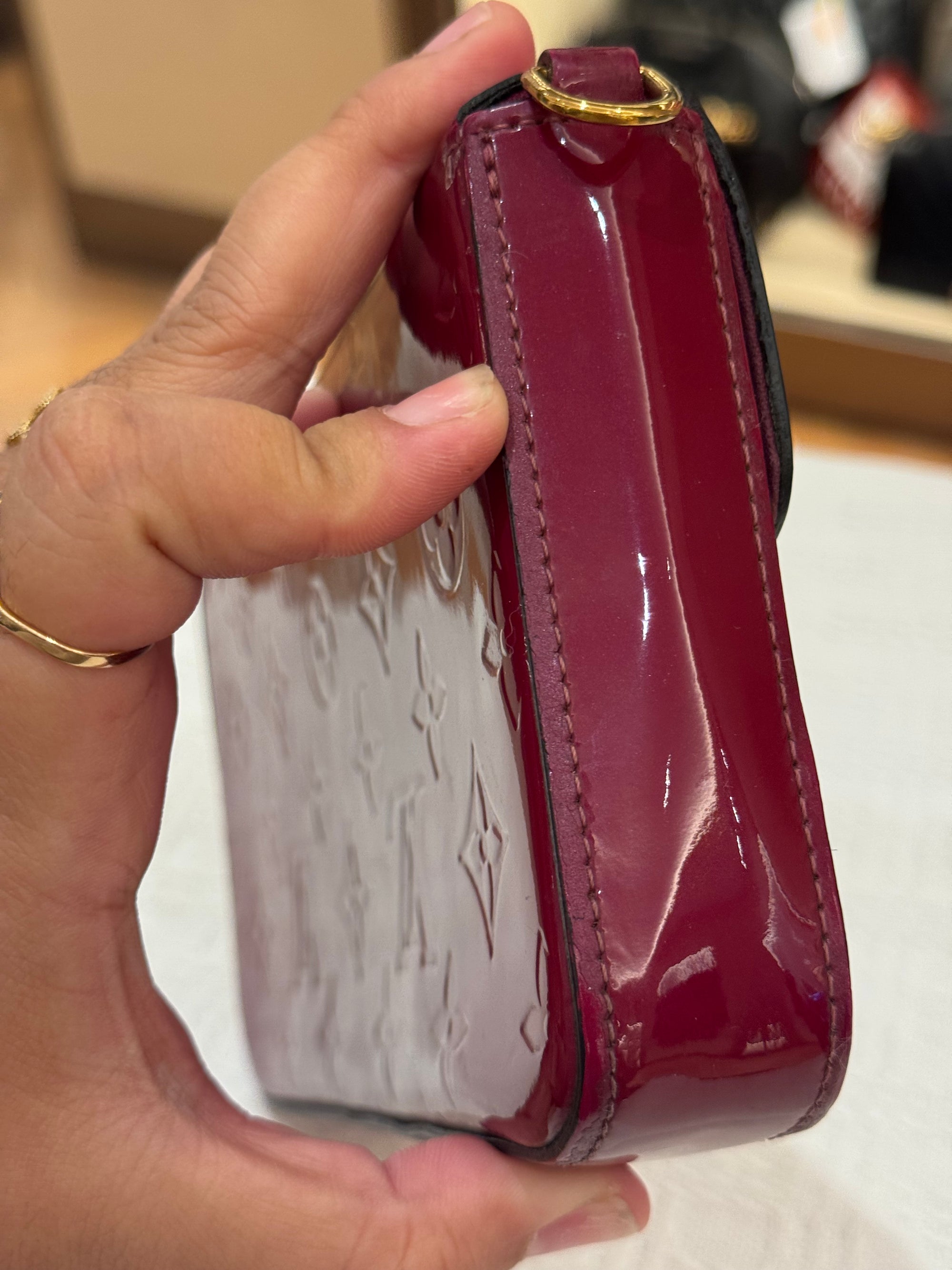 Louis Vuitton Felicie Vernis Magenta