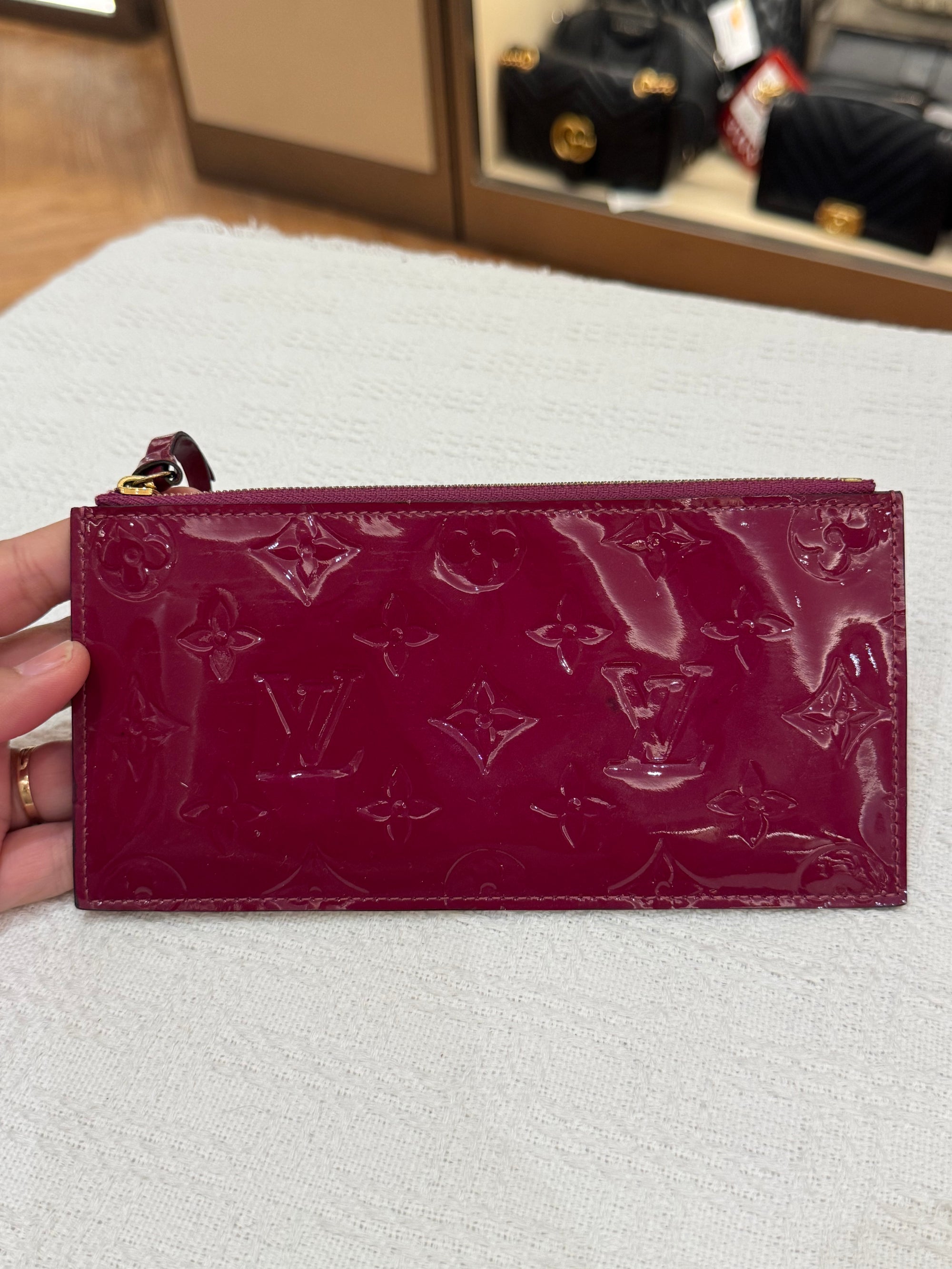 Louis Vuitton Felicie Vernis Magenta