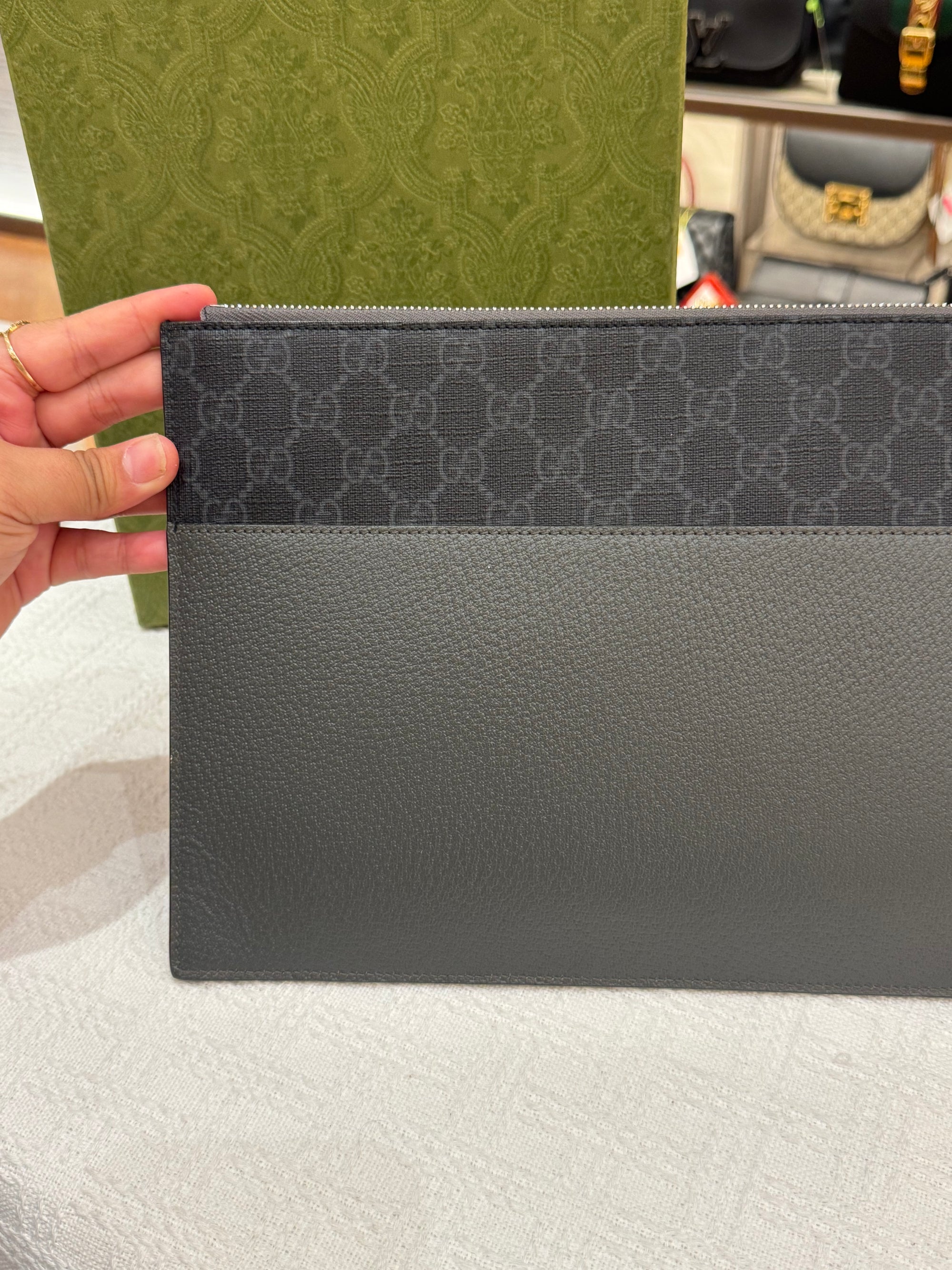 Gucci Clutch Cut Out GG Grey