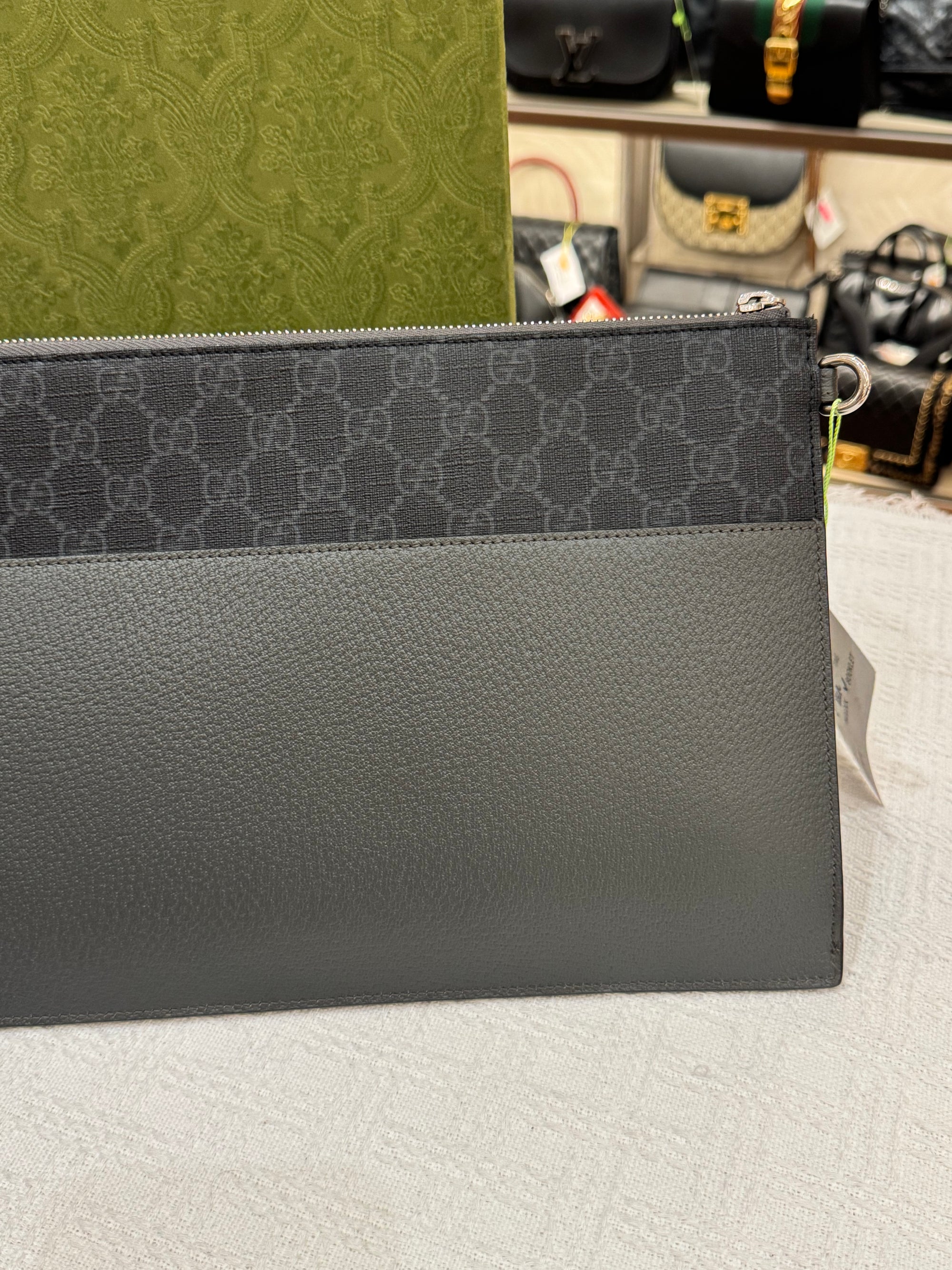 Gucci Clutch Cut Out GG Grey