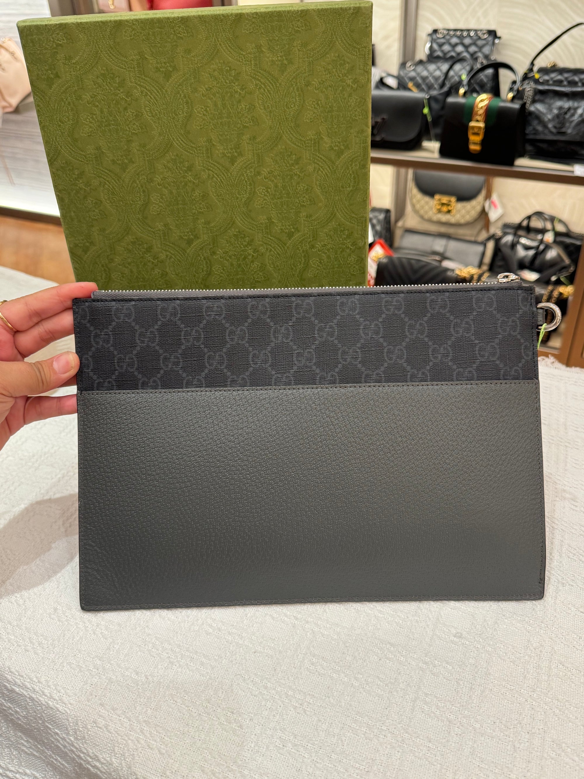 Gucci Clutch Cut Out GG Grey