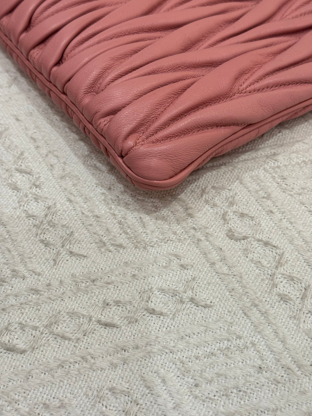 Miu Miu Crossbody Pink