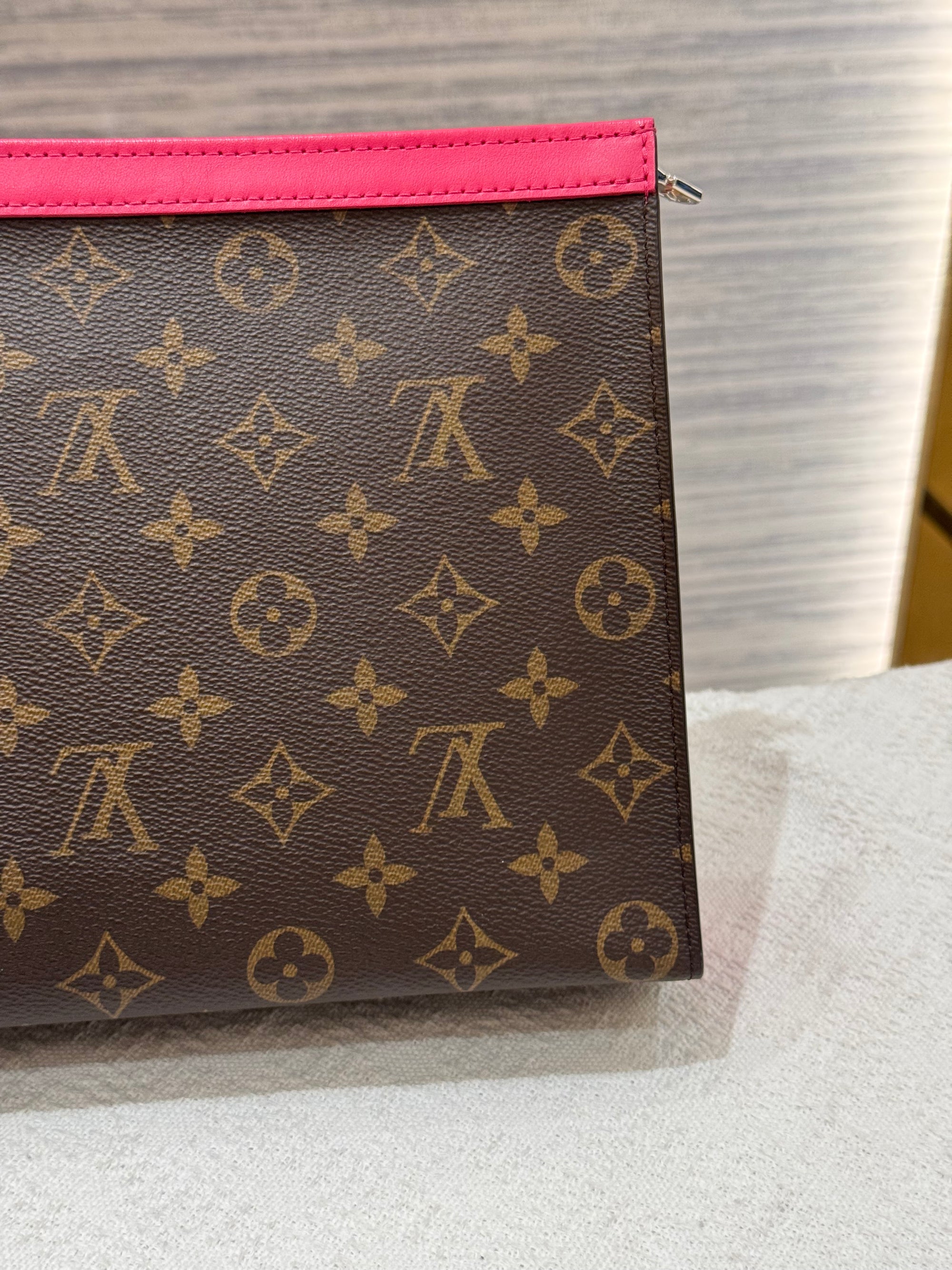 Louis Vuitton Voyage Pouch Monogram