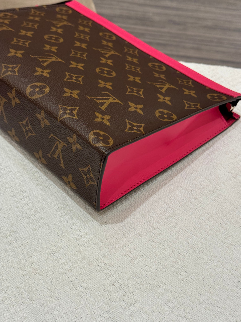 Louis Vuitton Voyage Pouch Monogram