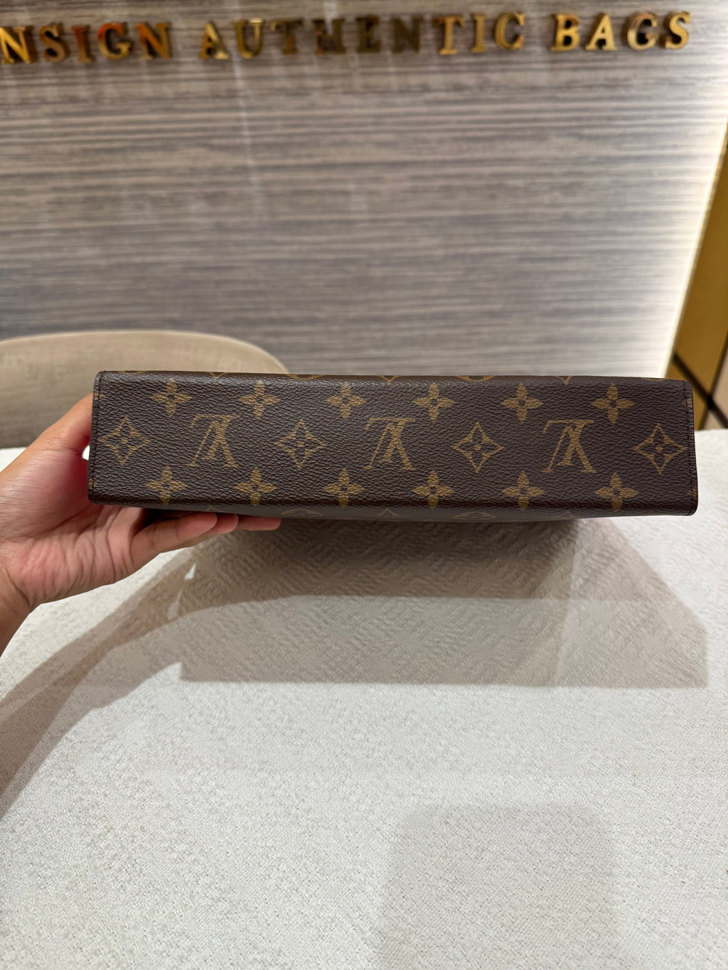 Louis Vuitton Voyage Pouch Monogram