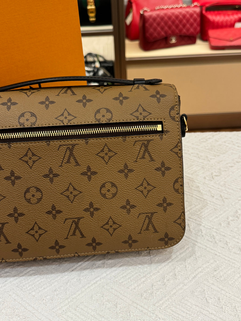 Louis Vuitton Metis Monogram Reversed
