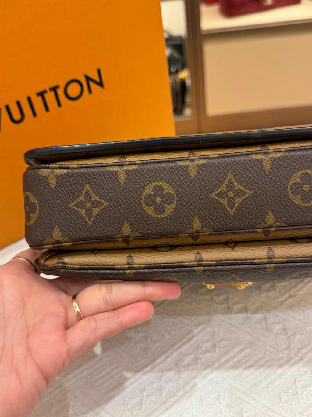 Louis Vuitton Metis Monogram Reversed