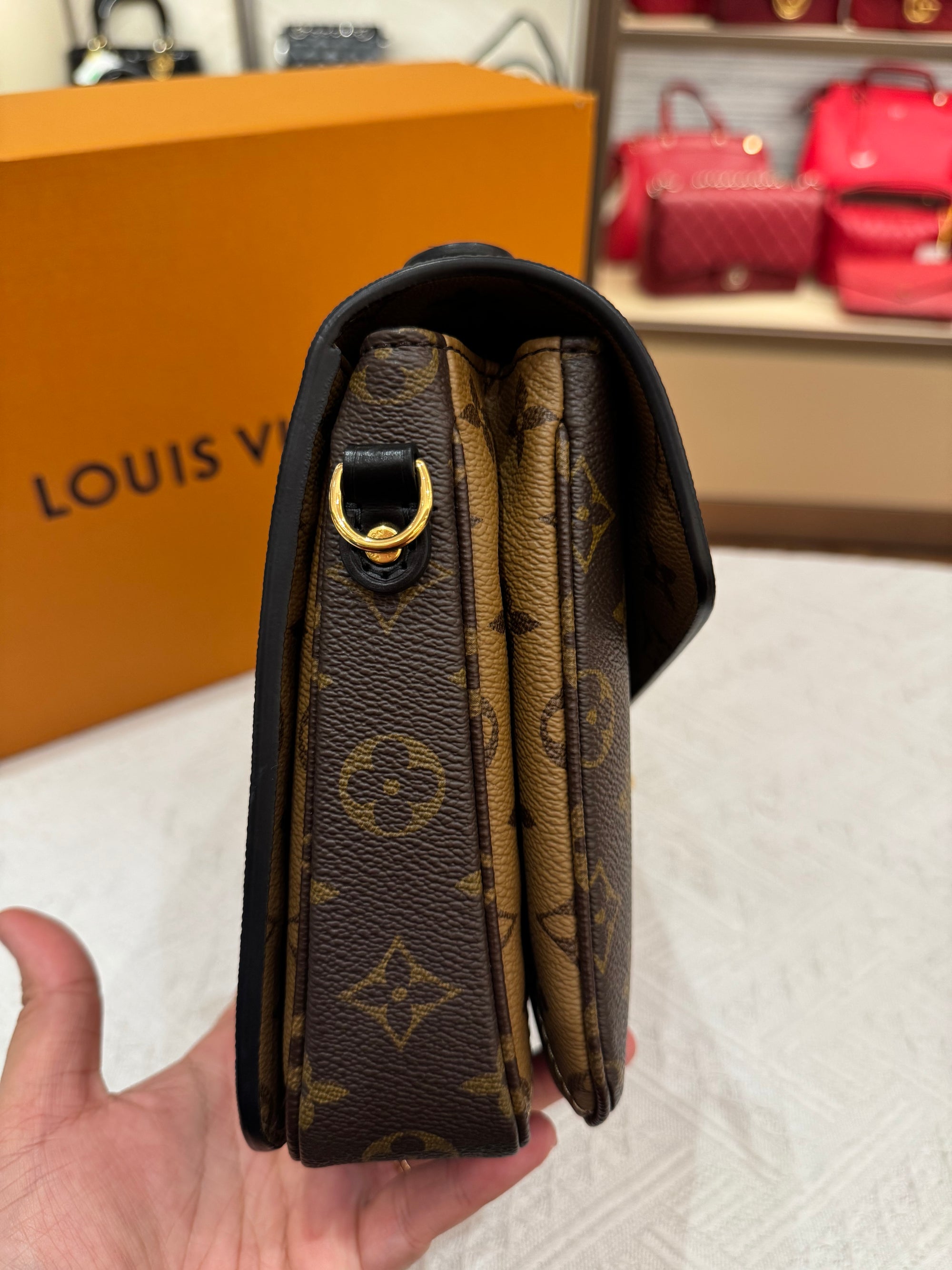Louis Vuitton Metis Monogram Reversed