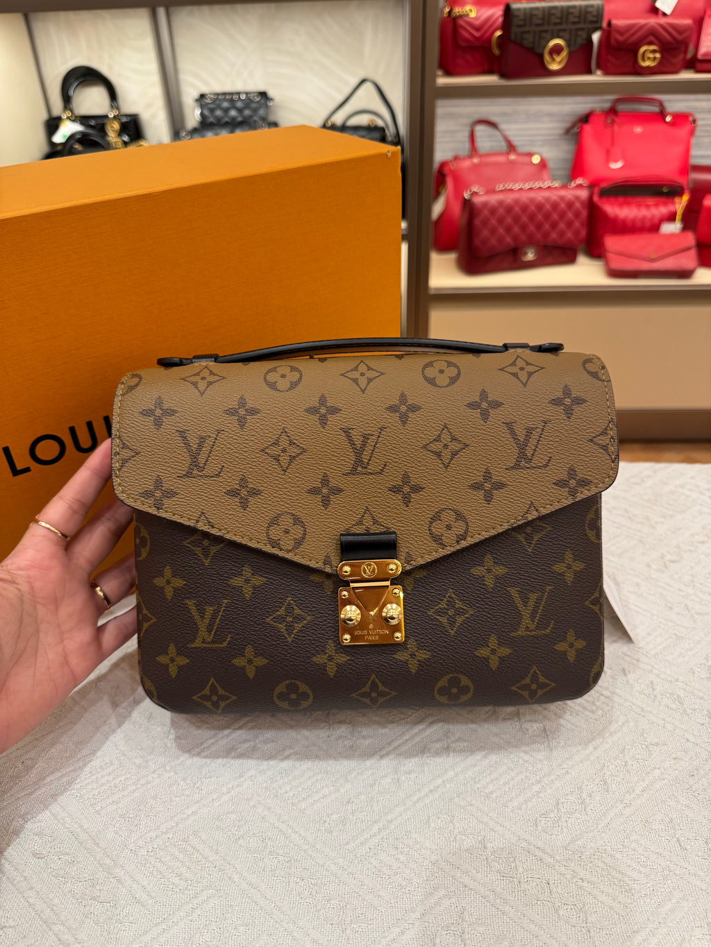 Louis Vuitton Metis Monogram Reversed