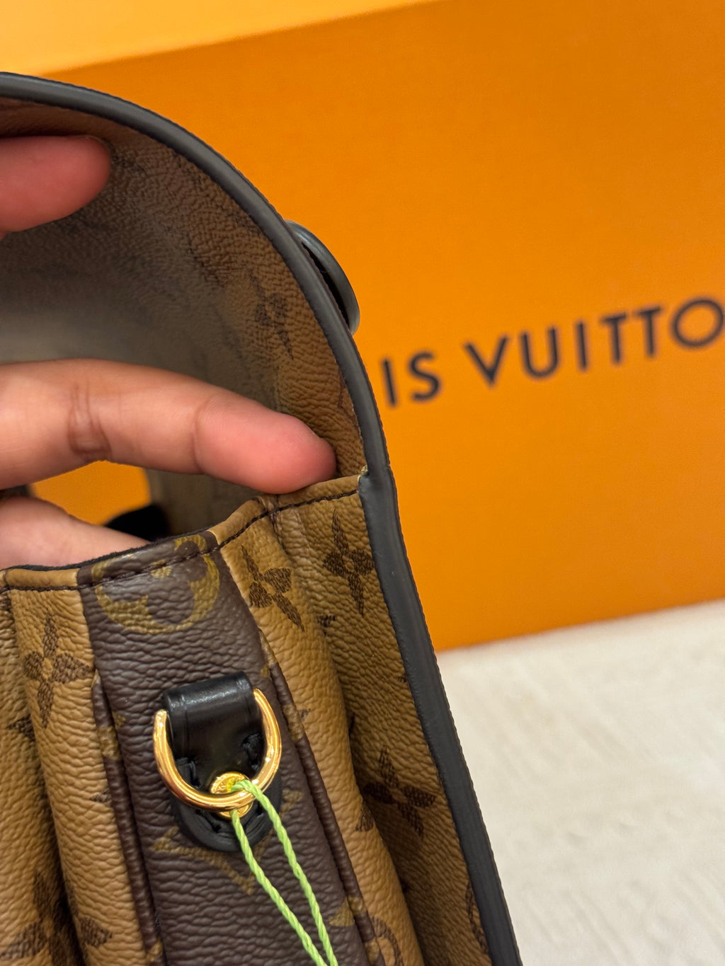 Louis Vuitton Metis Monogram Reversed