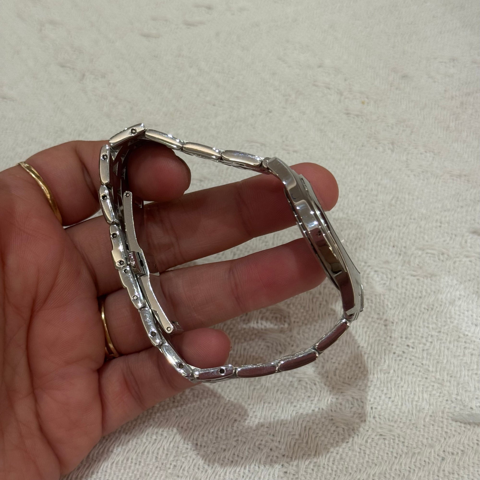 Gucci Watch Chain Silver White Dial