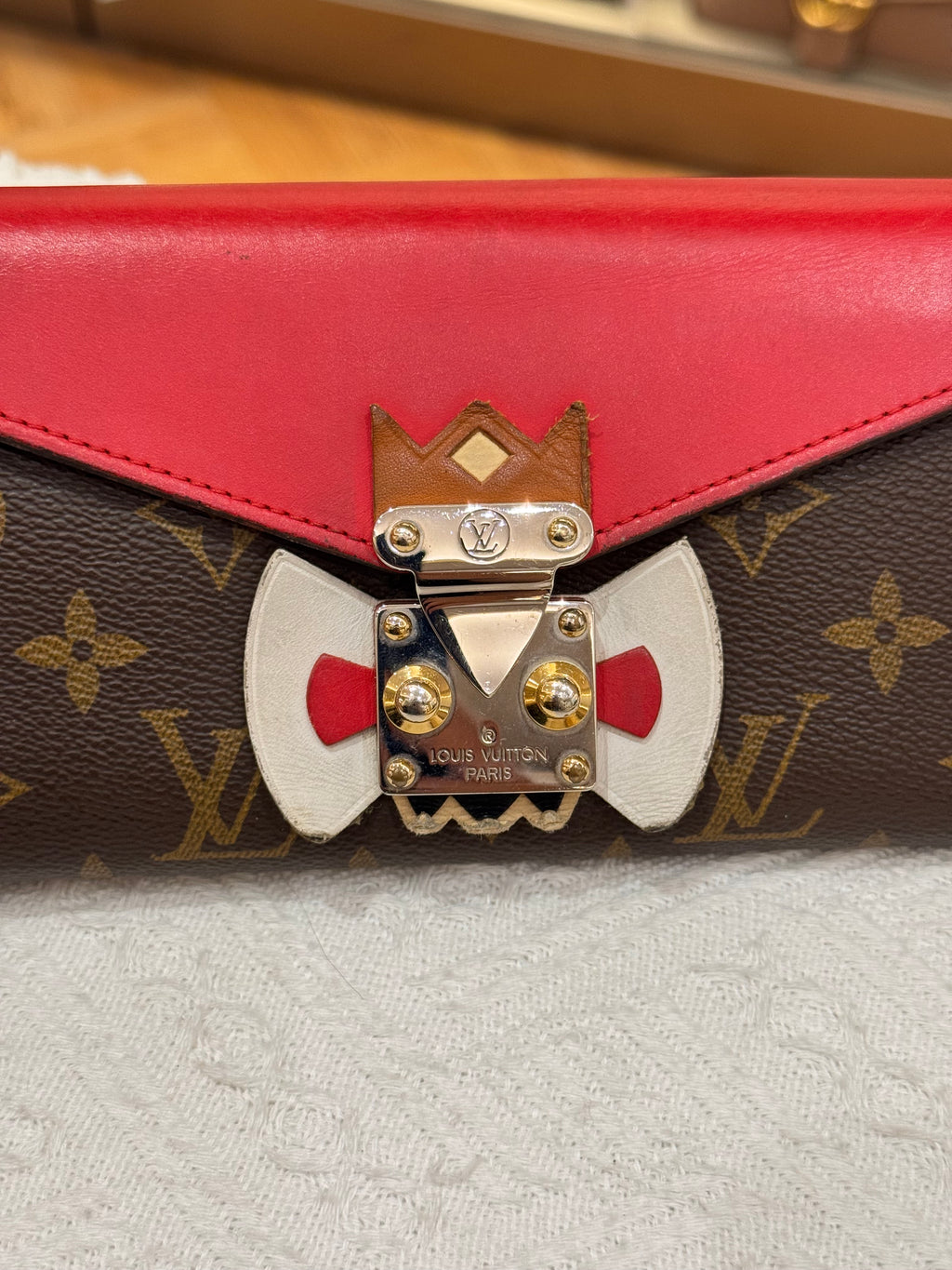 Louis Vuitton Sarah Wallet Limited