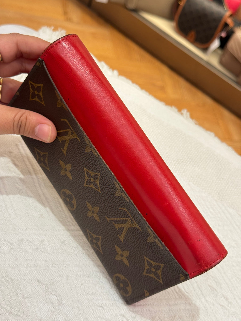Louis Vuitton Sarah Wallet Limited