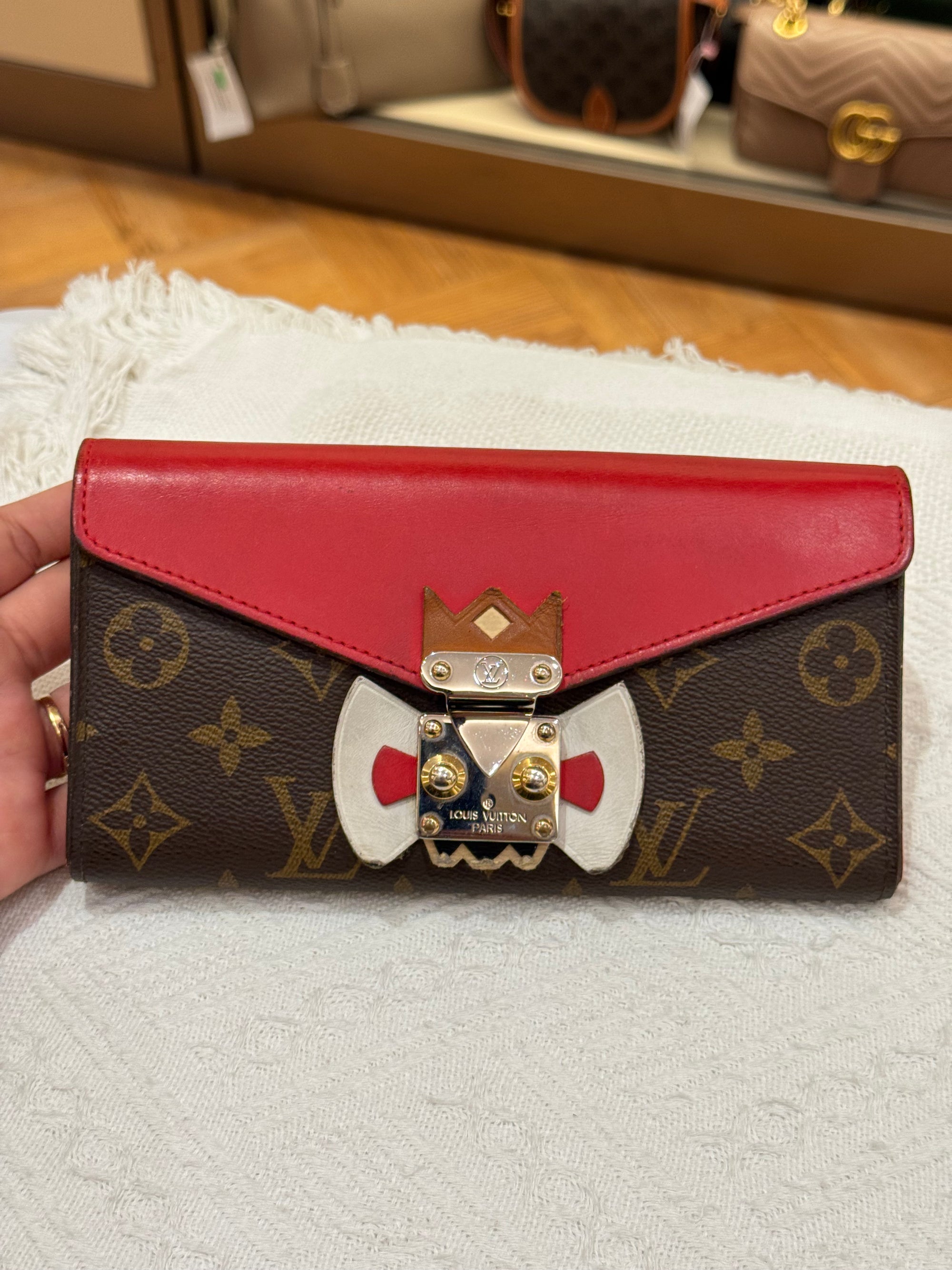 Louis Vuitton Sarah Wallet Limited