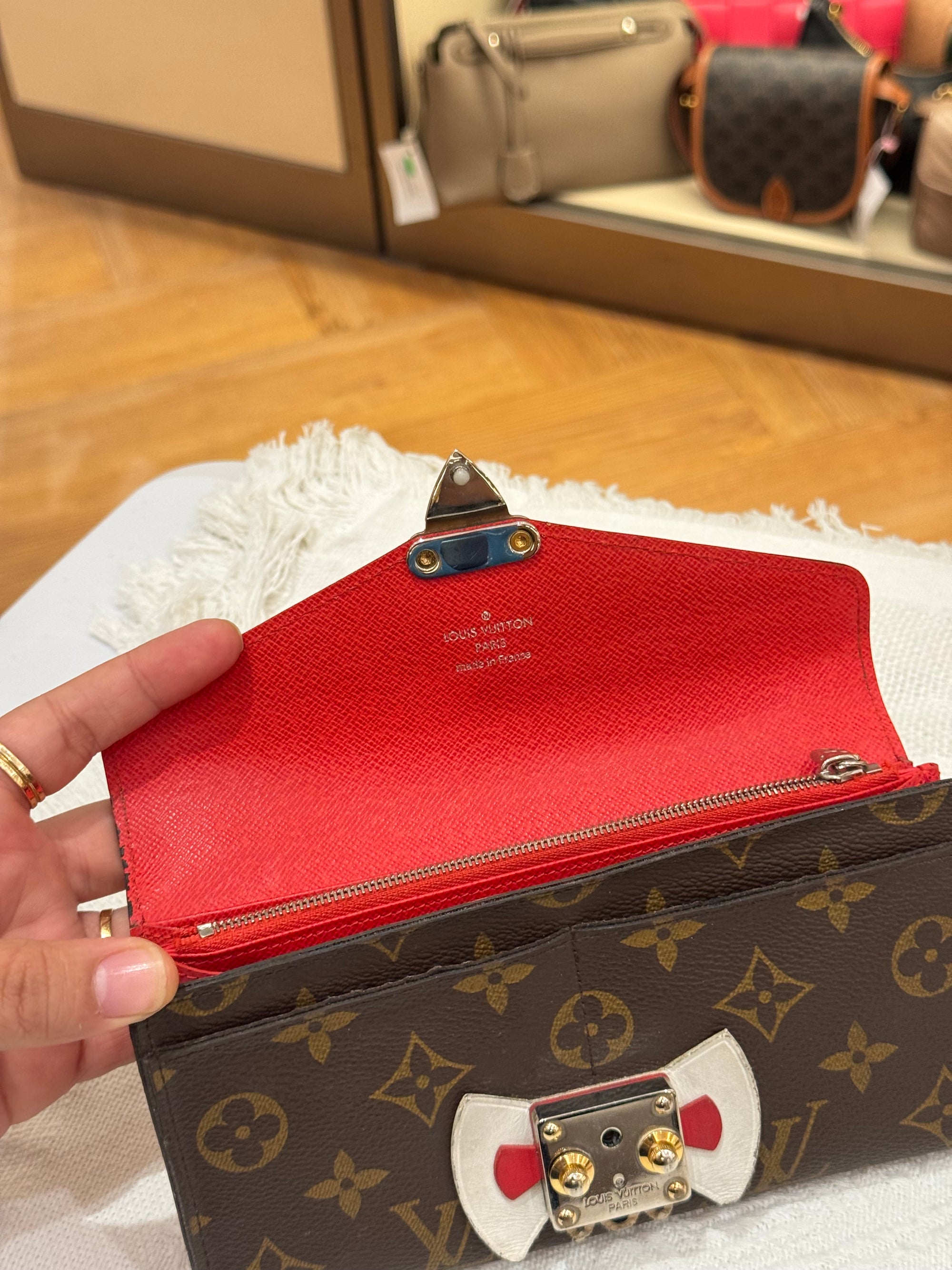 Louis Vuitton Sarah Wallet Limited