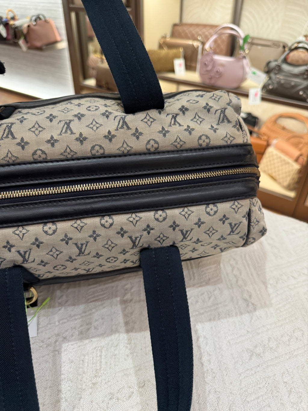 Louis Vuitton Minilin Josephine Monogram
