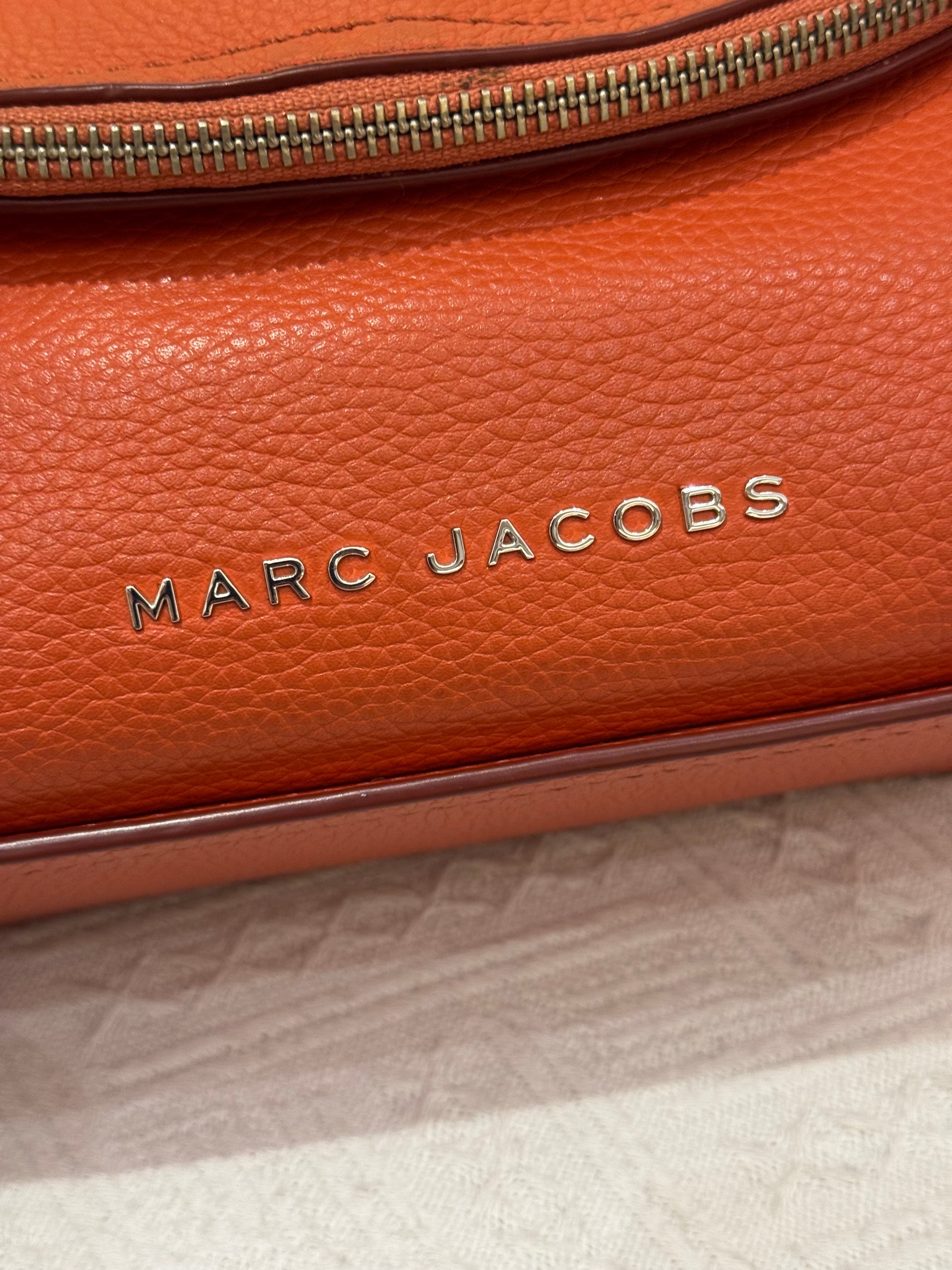 Marc Jacobs Groove