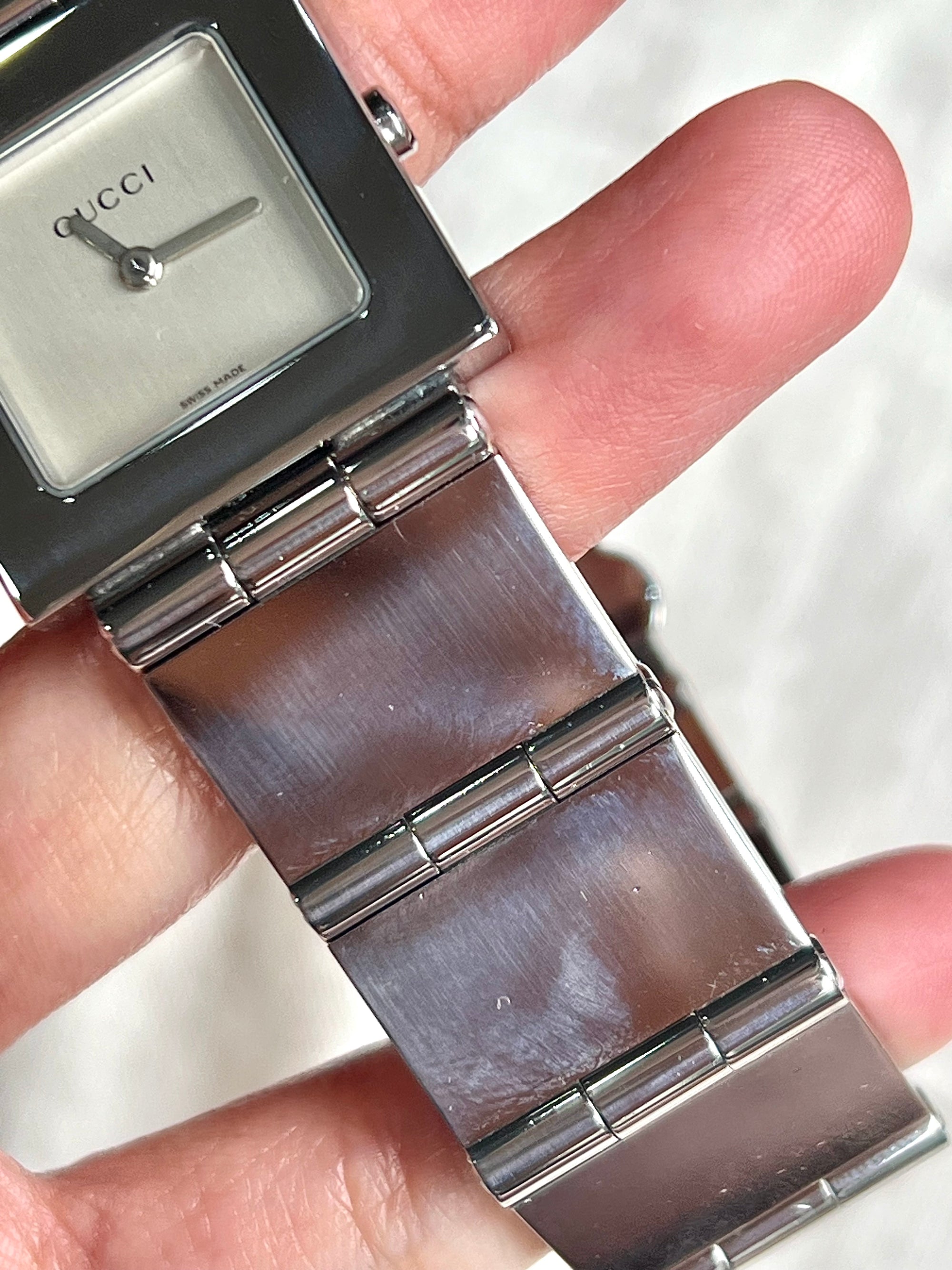 Gucci All Silver Square Dial