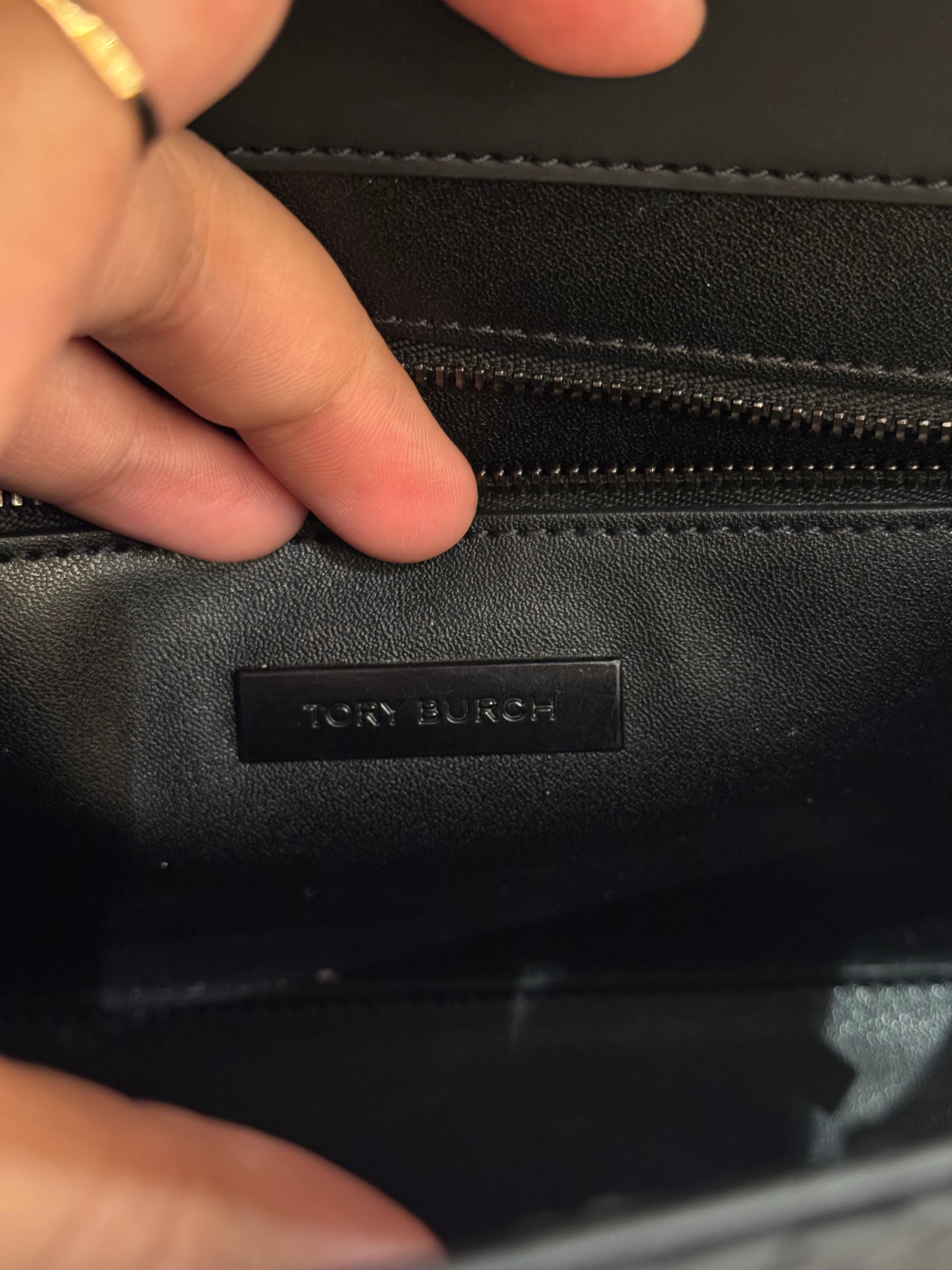 Tory Burch Fleming Medium Matte All Black