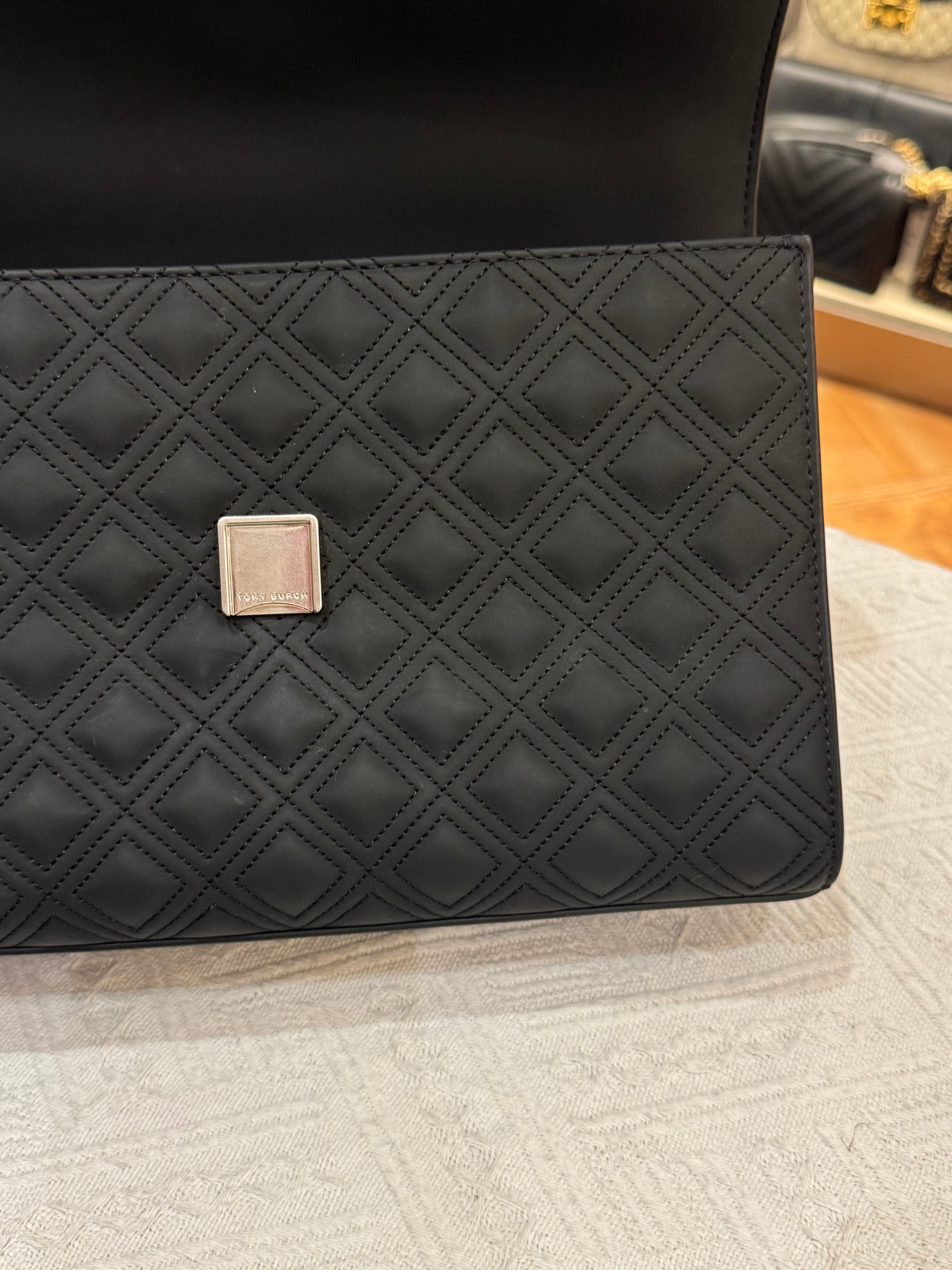 Tory Burch Fleming Medium Matte All Black