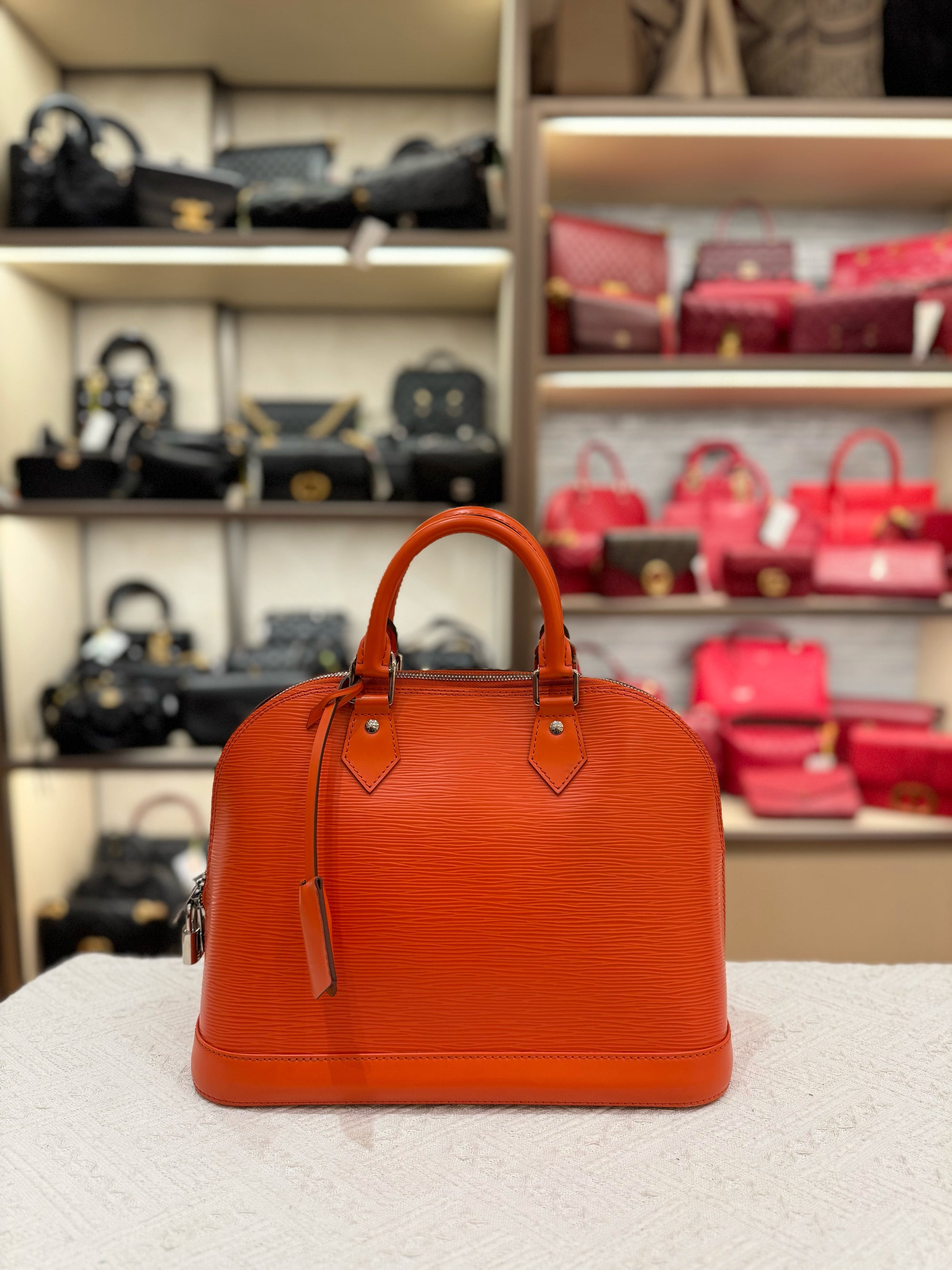 Louis Vuitton Alma Epi PM Piment