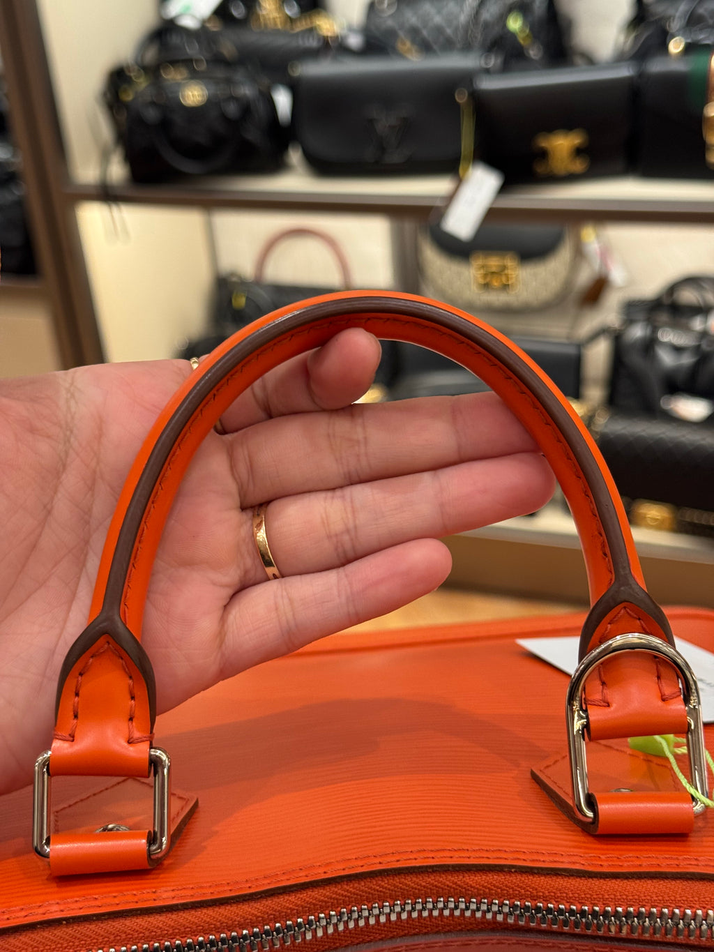 Louis Vuitton Alma Epi PM Piment