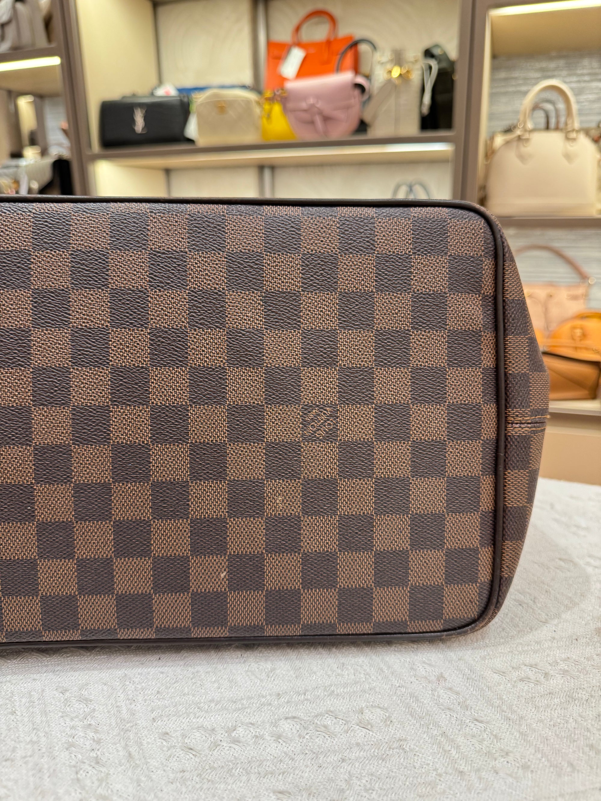 Louis Vuitton Bergamo GM Damier