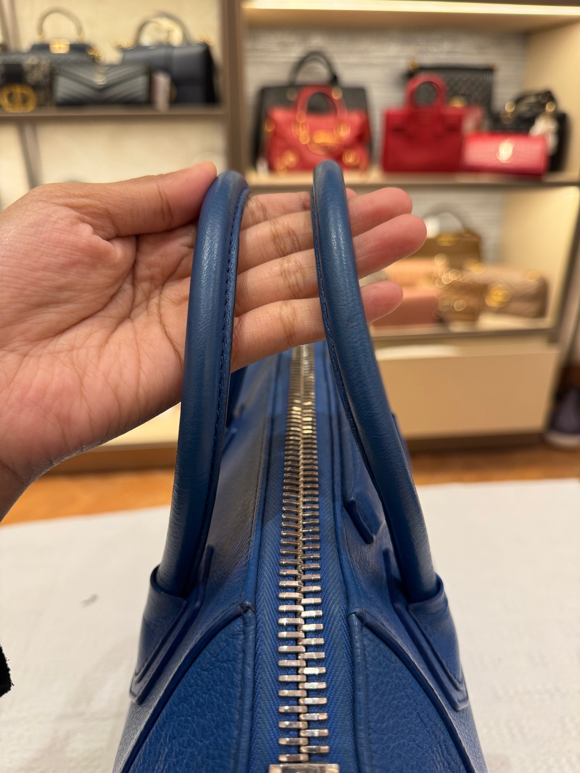 Givenchy Antigona Small