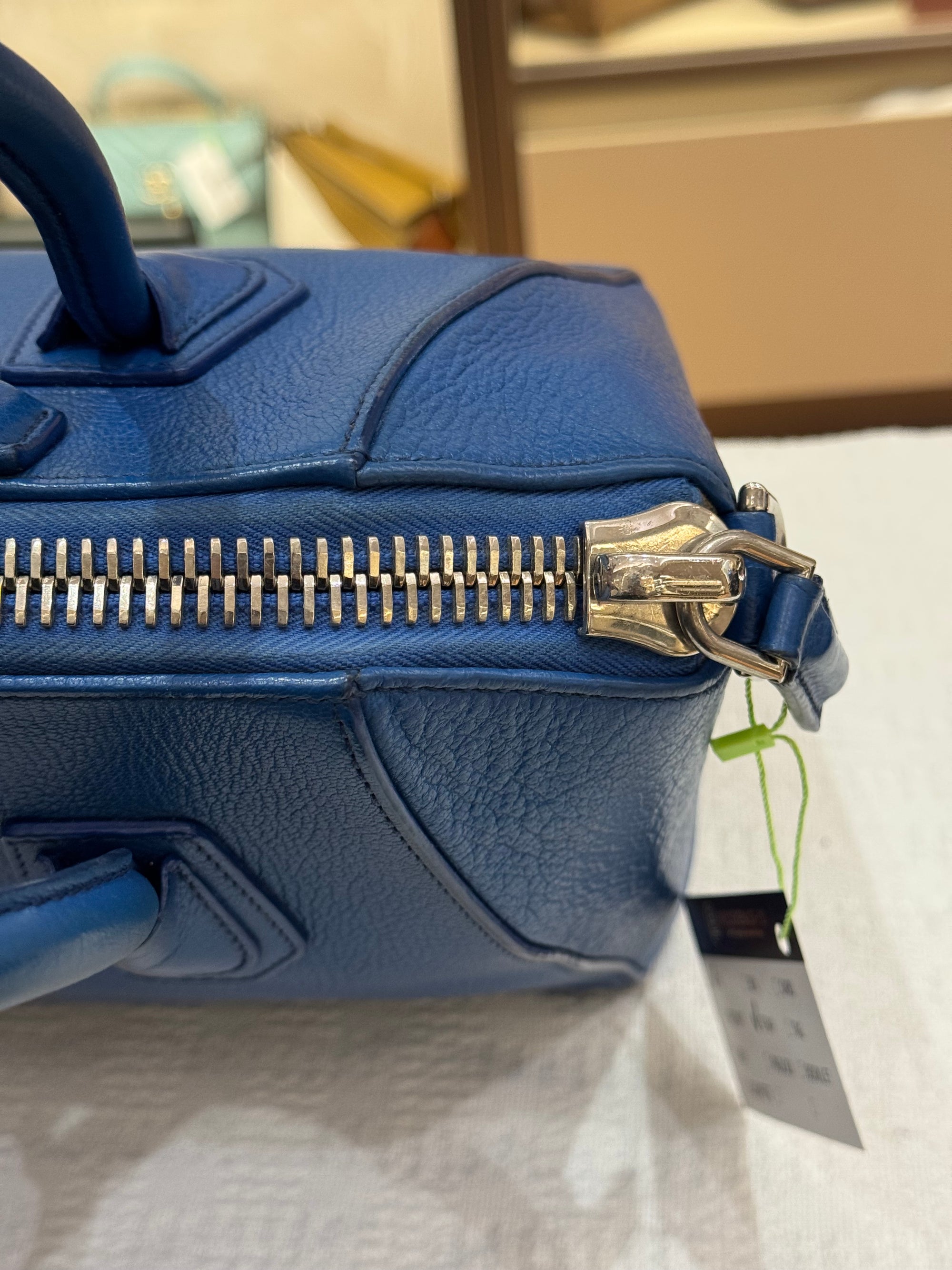 Givenchy Antigona Small