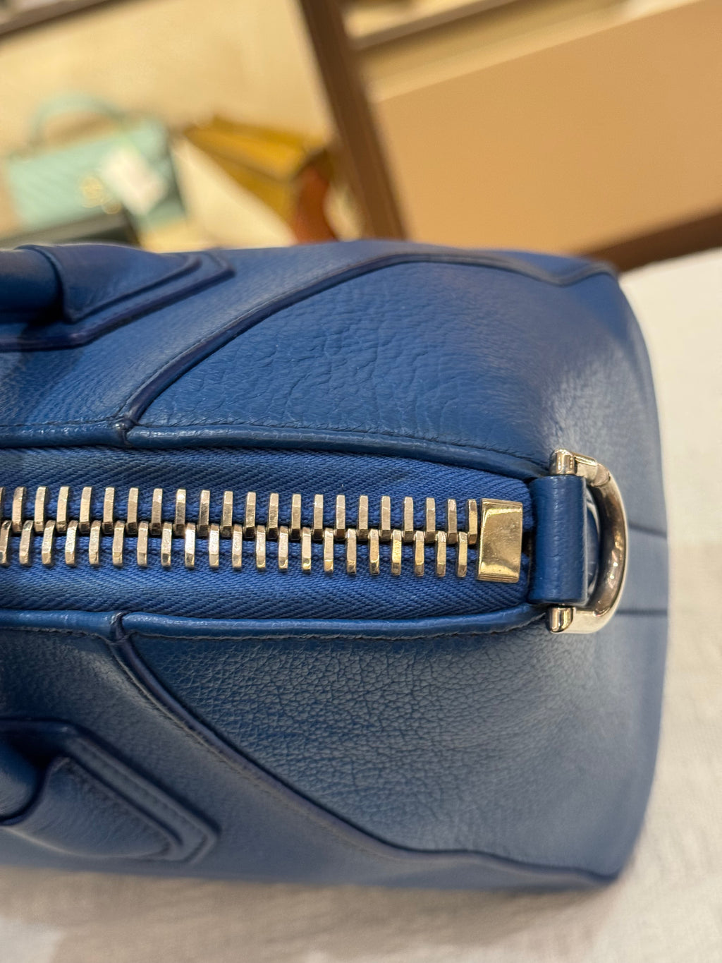 Givenchy Antigona Small
