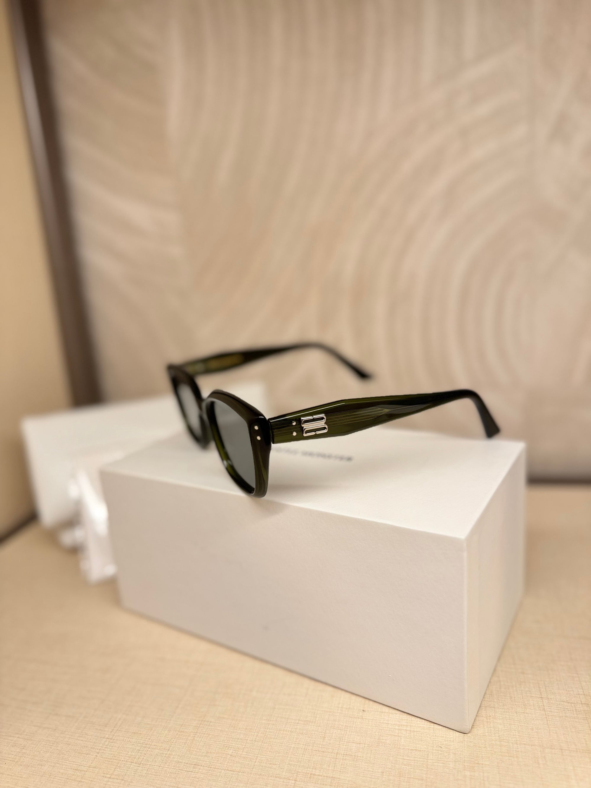 Gentle Monster Sunglasses Nada