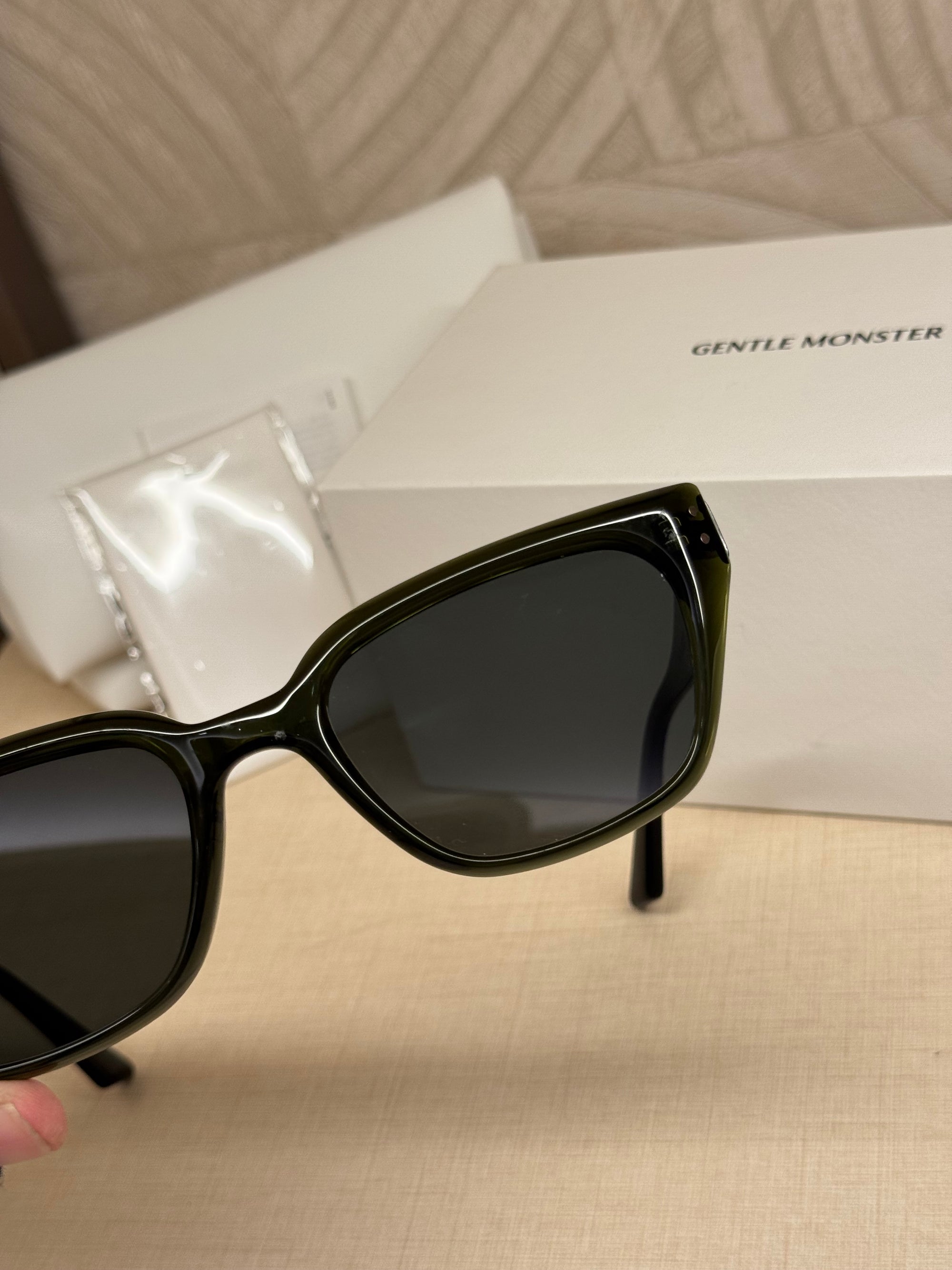 Gentle Monster Sunglasses Nada