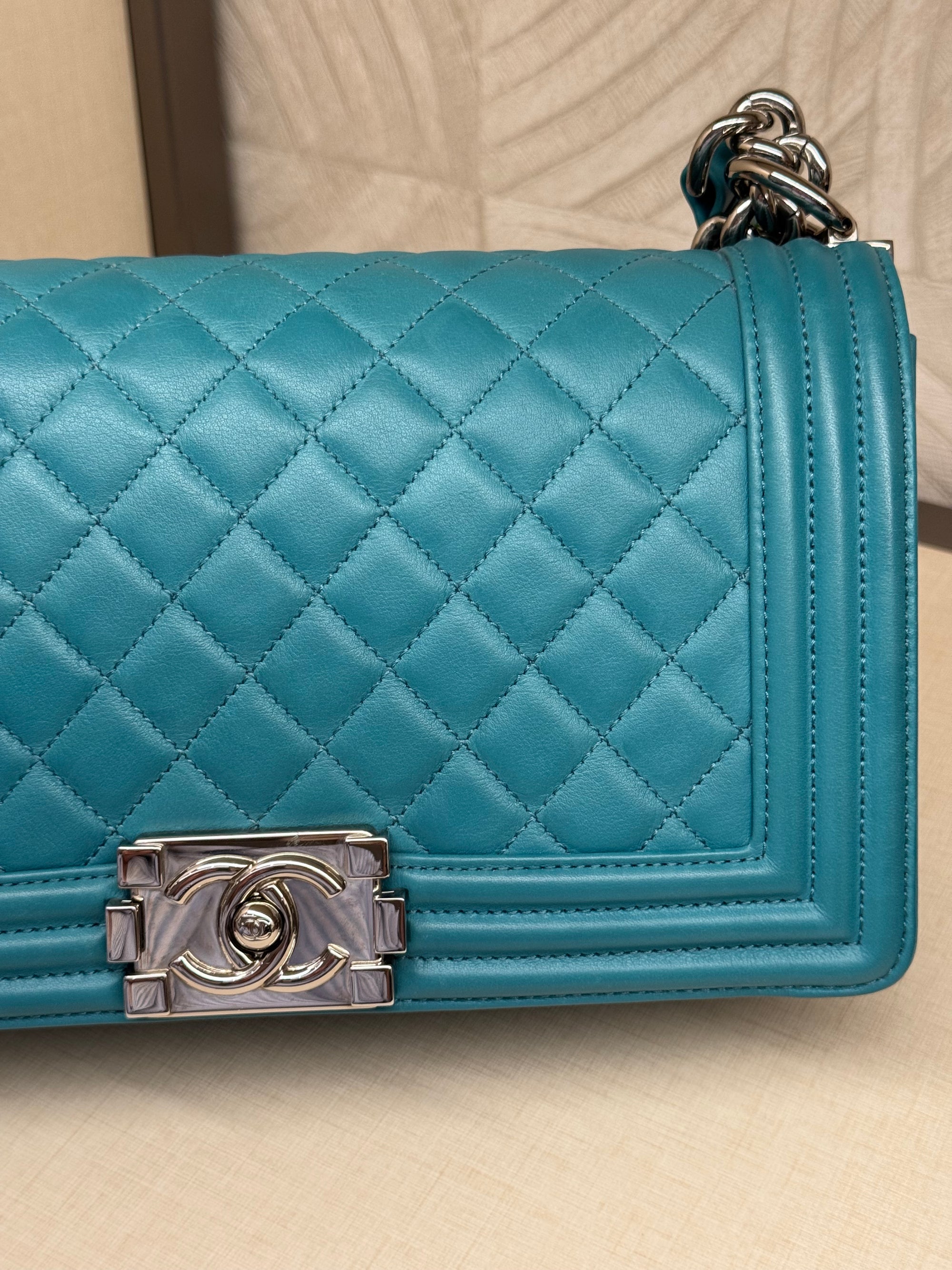Chanel Boy Medium