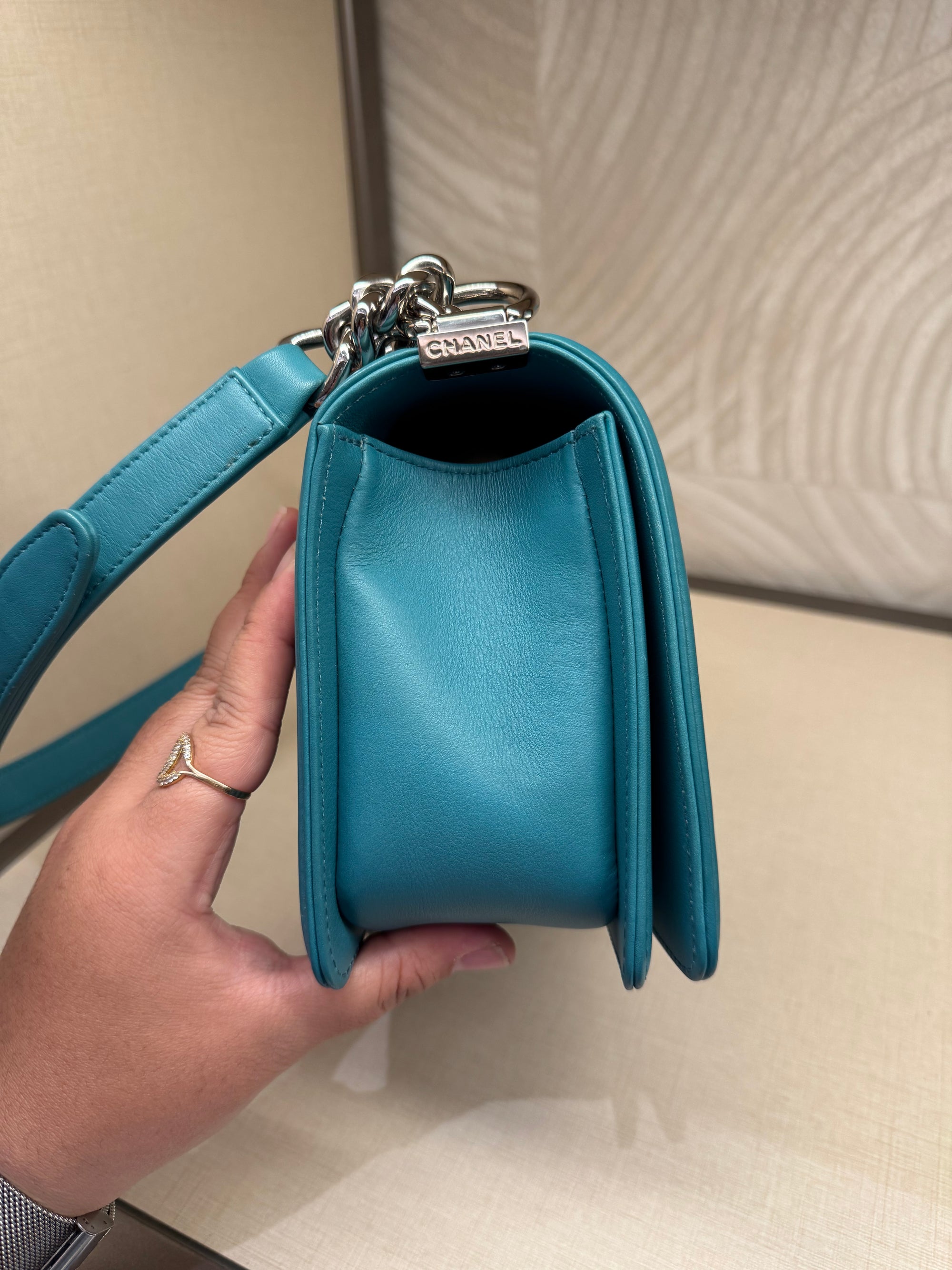 Chanel Boy Medium