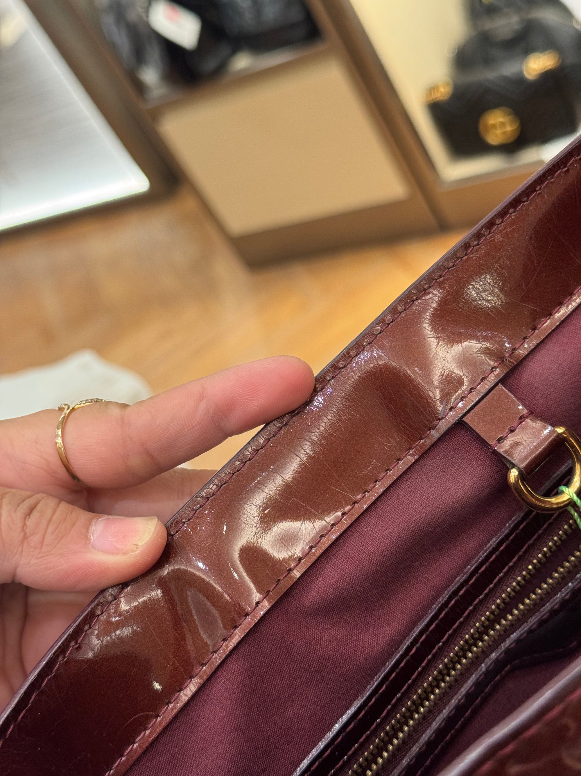 Louis Vuitton Wilshire Vernis Monogram Rouge