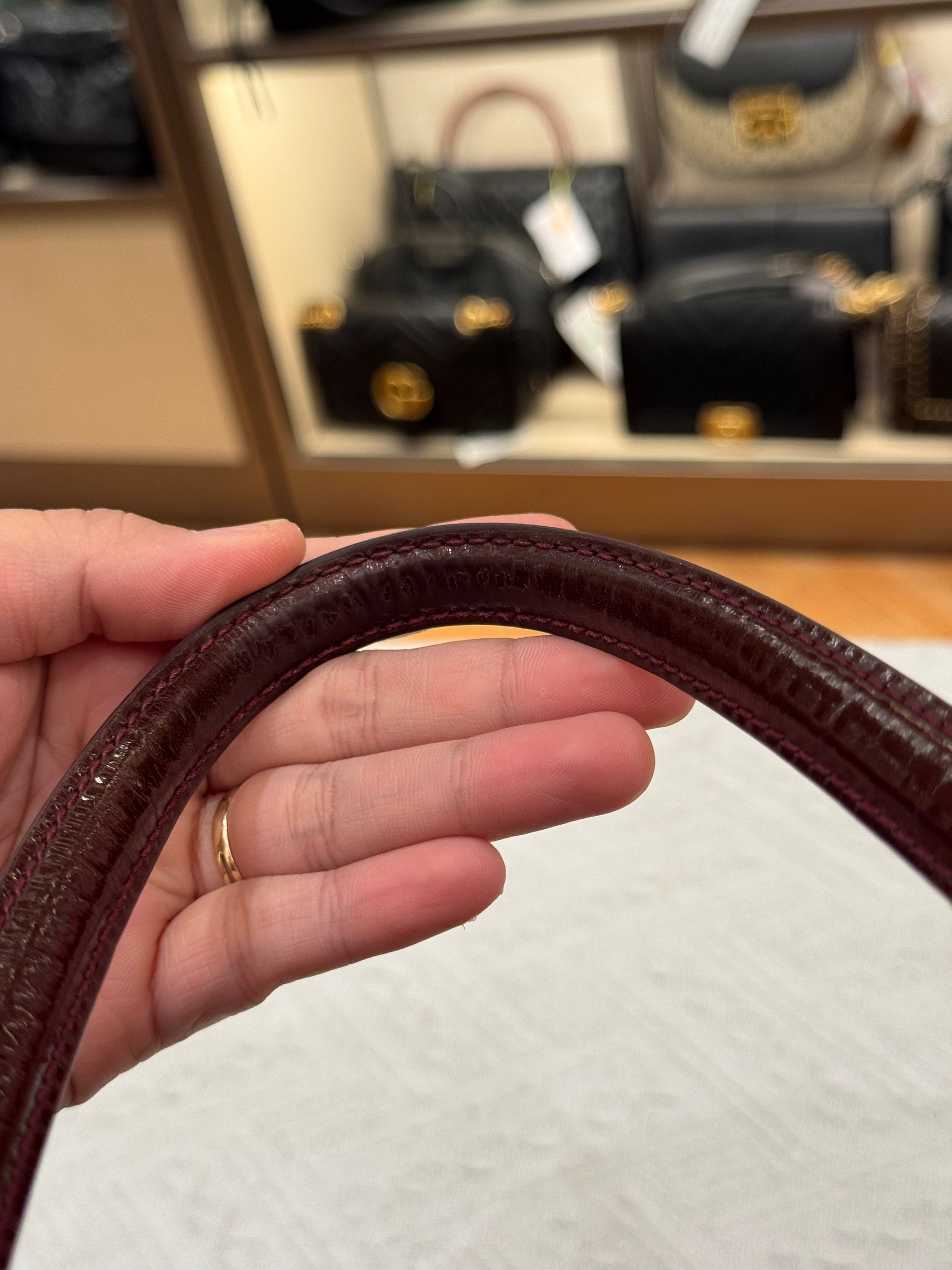 Louis Vuitton Wilshire Vernis Monogram Rouge