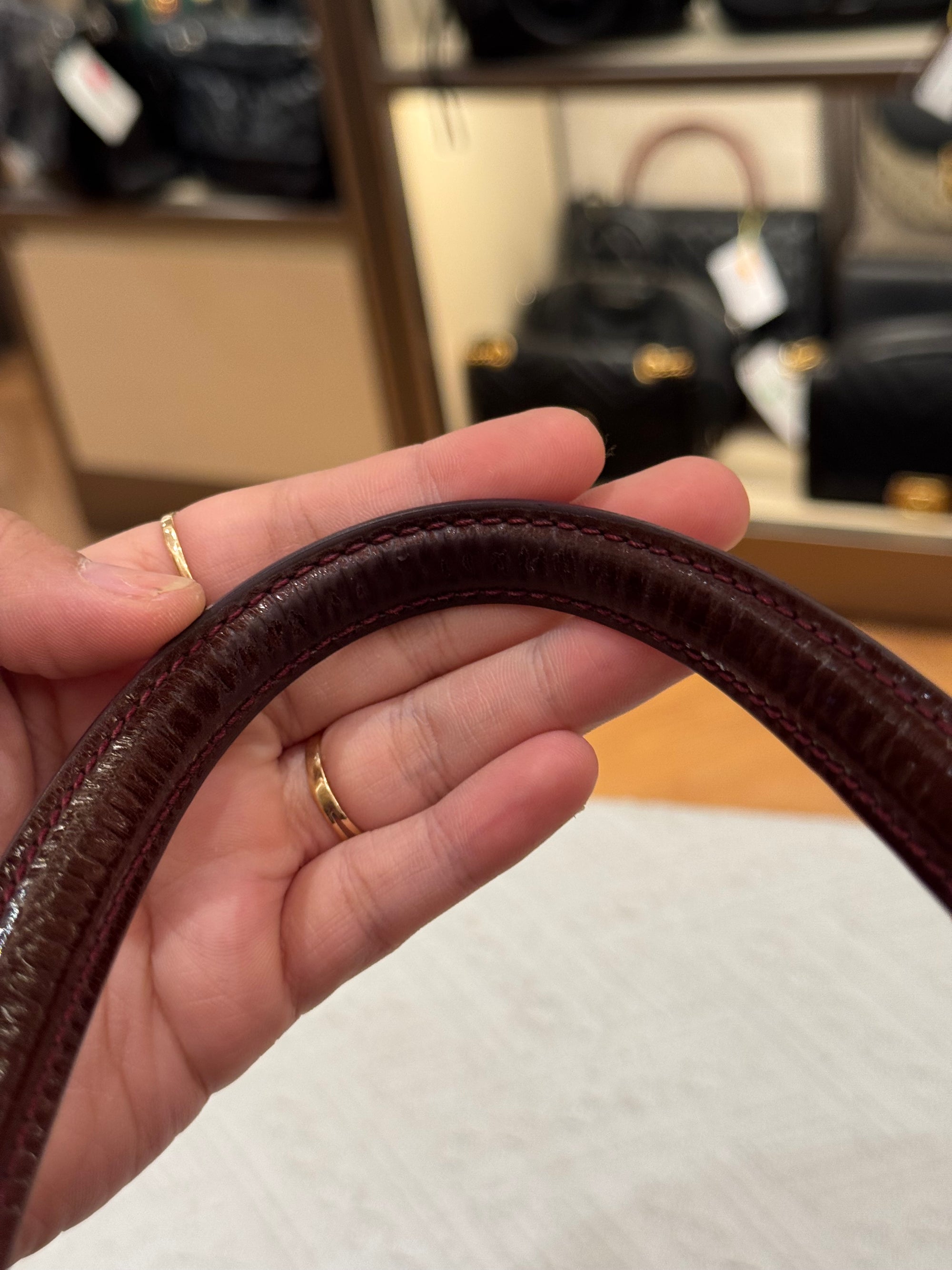 Louis Vuitton Wilshire Vernis Monogram Rouge