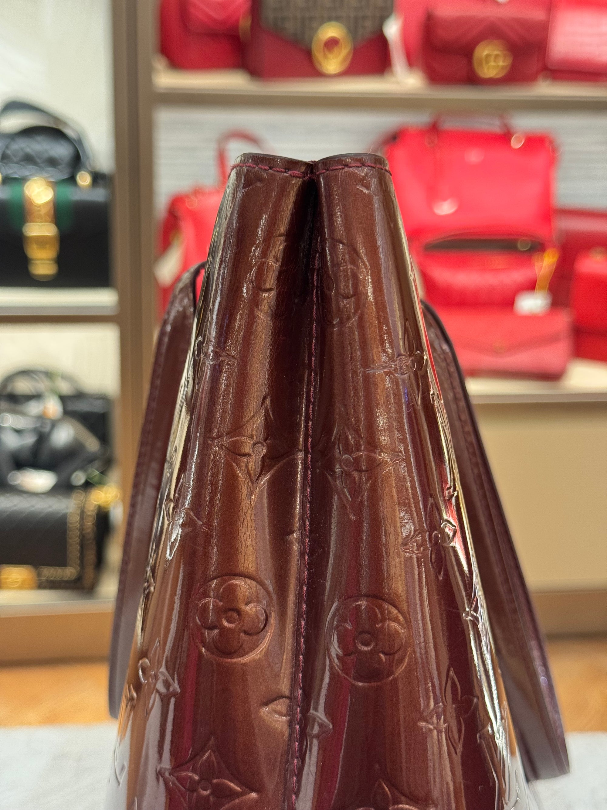 Louis Vuitton Wilshire Vernis Monogram Rouge