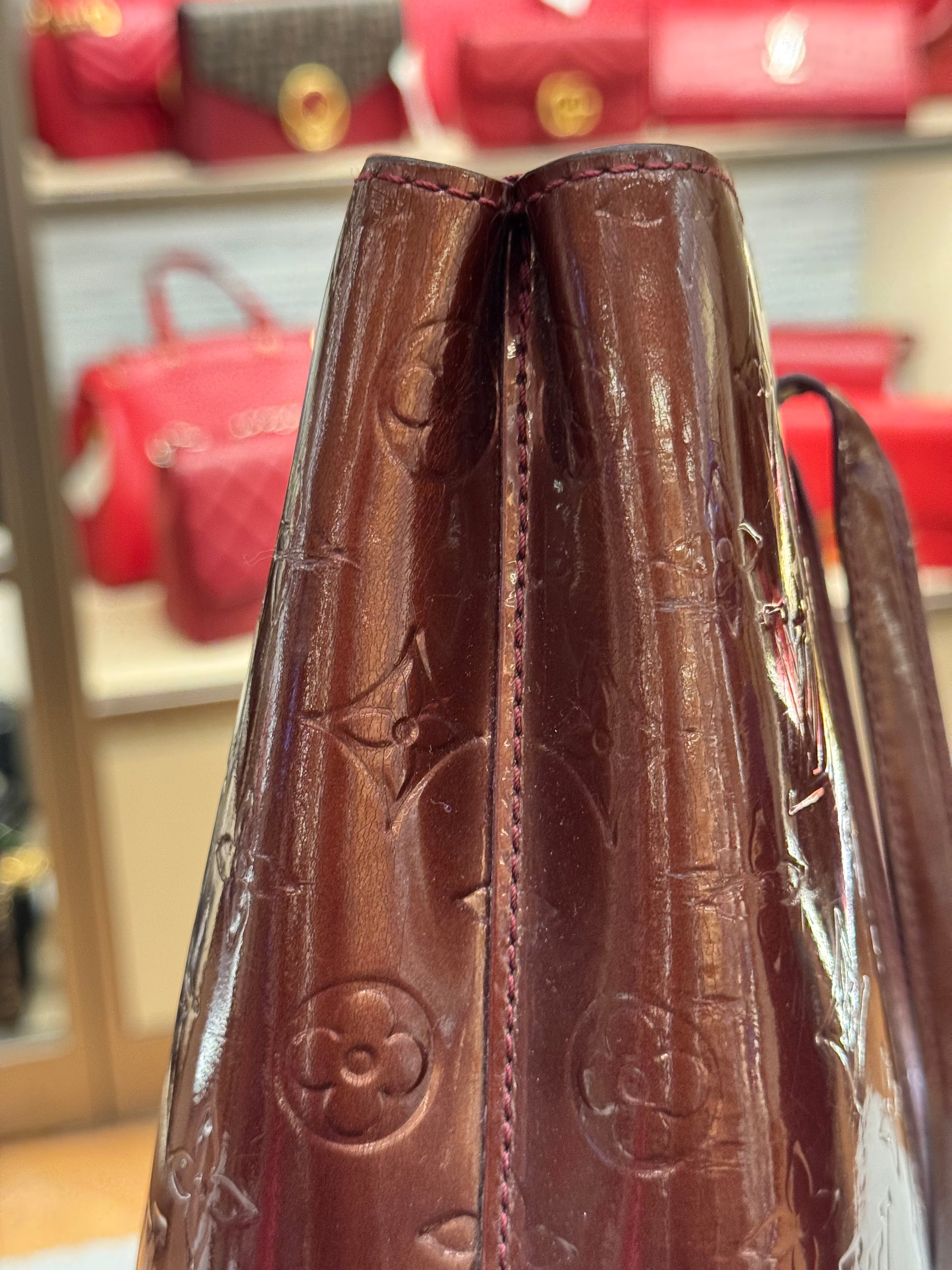 Louis Vuitton Wilshire Vernis Monogram Rouge
