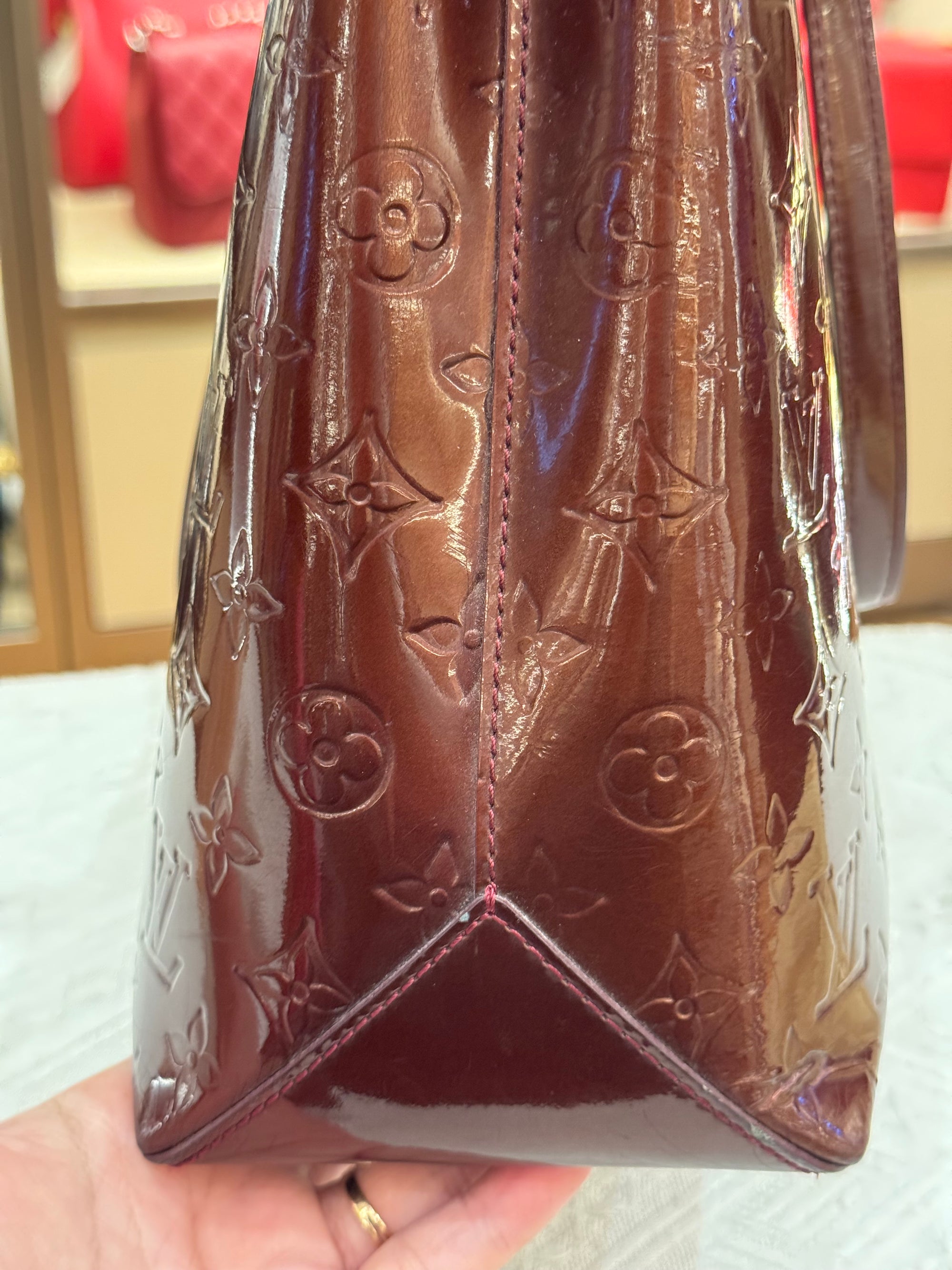Louis Vuitton Wilshire Vernis Monogram Rouge