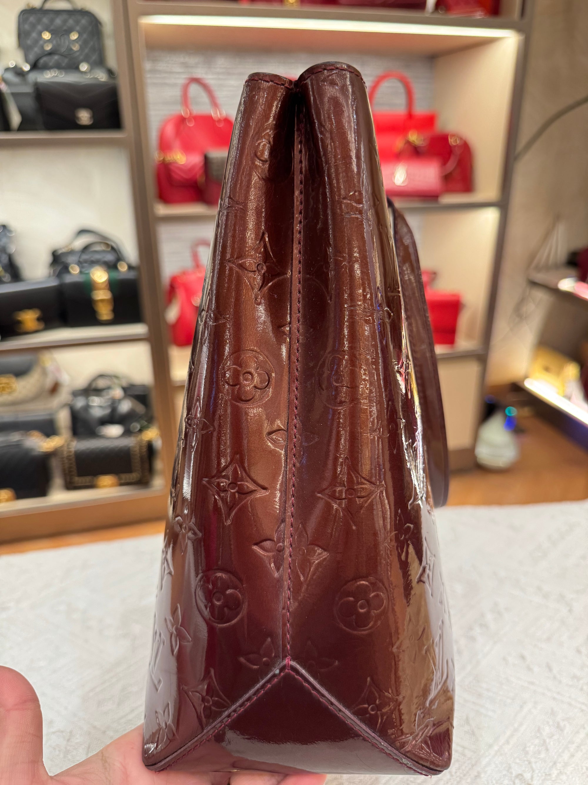 Louis Vuitton Wilshire Vernis Monogram Rouge