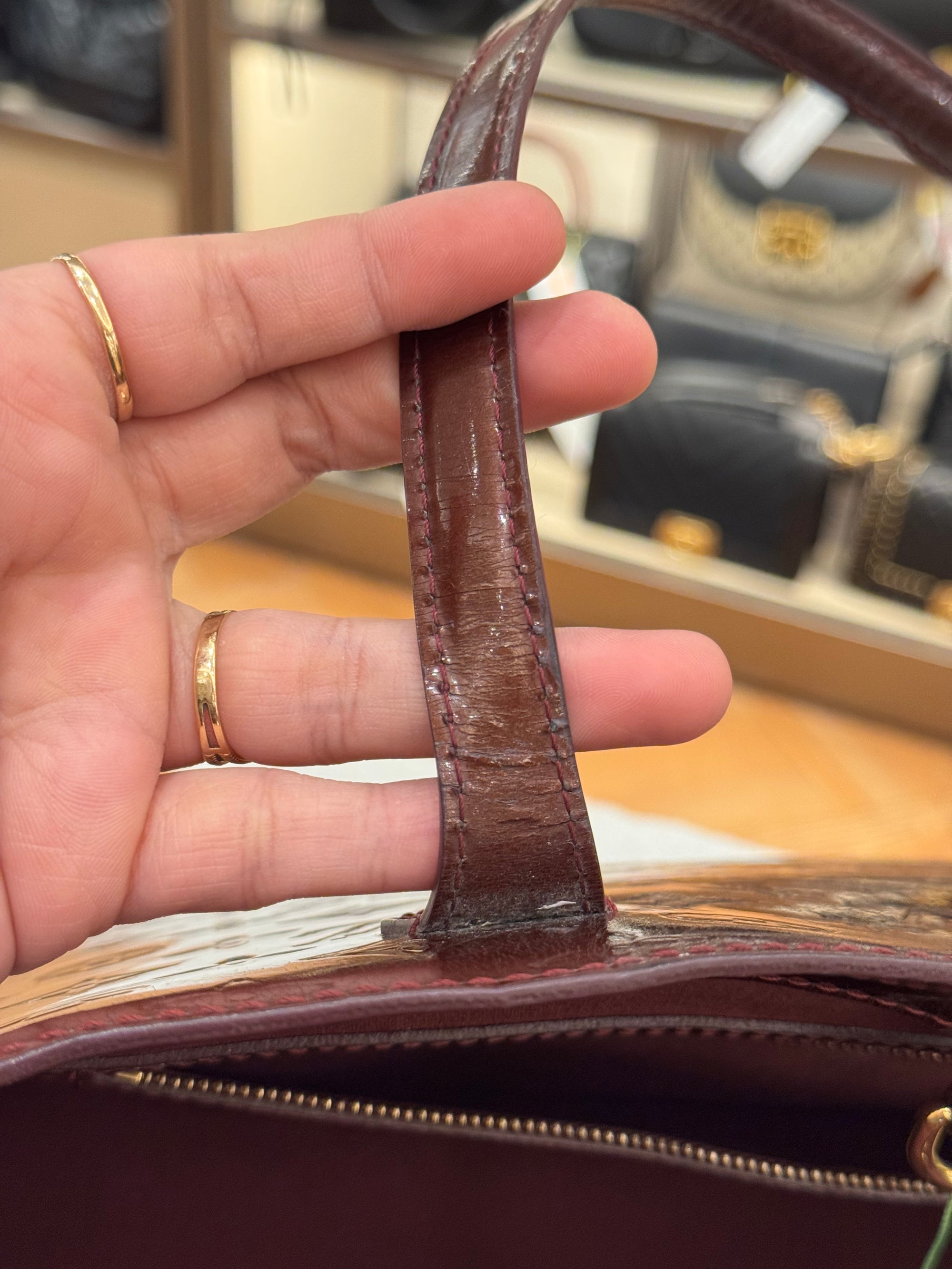 Louis Vuitton Wilshire Vernis Monogram Rouge