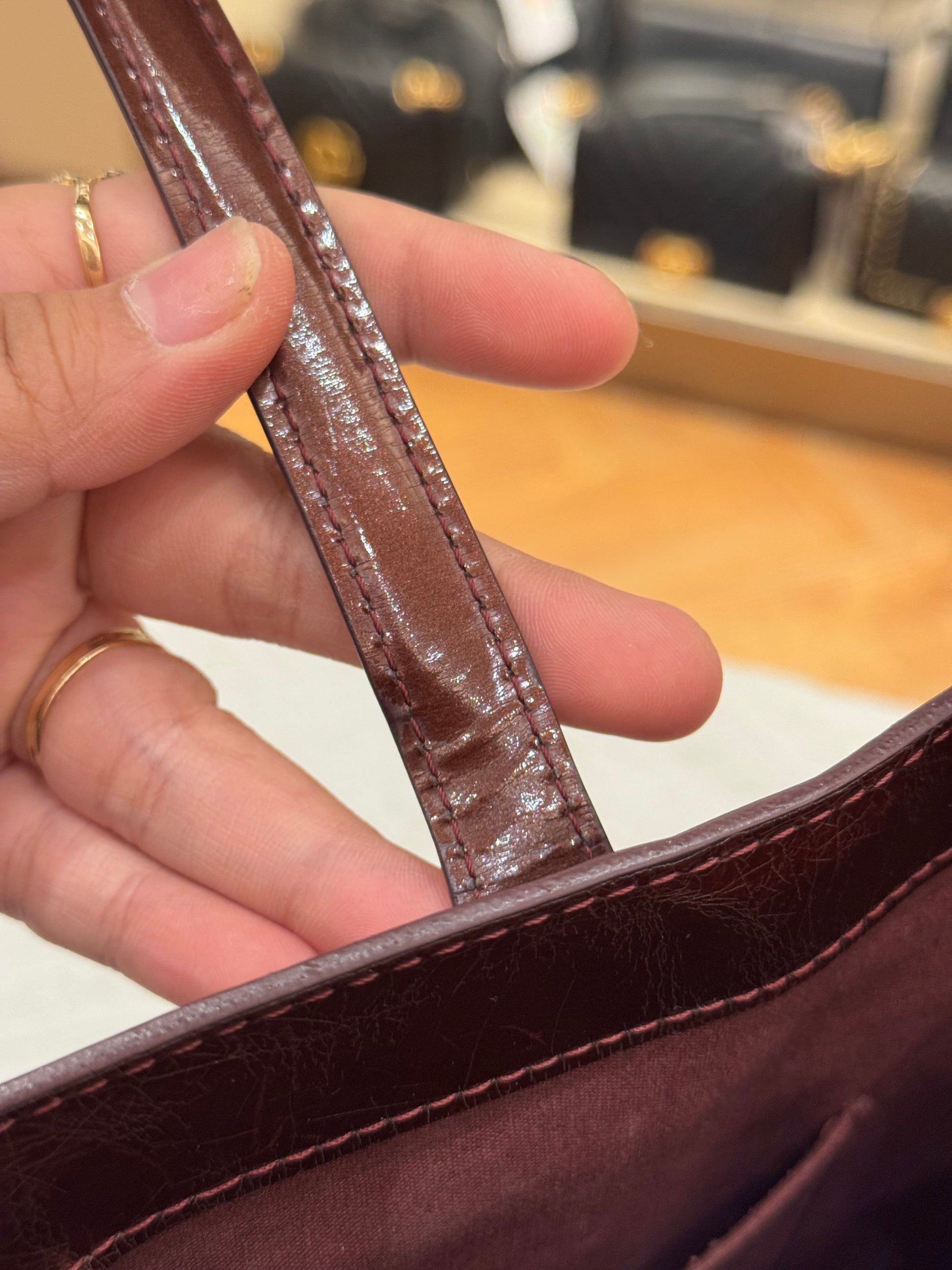 Louis Vuitton Wilshire Vernis Monogram Rouge