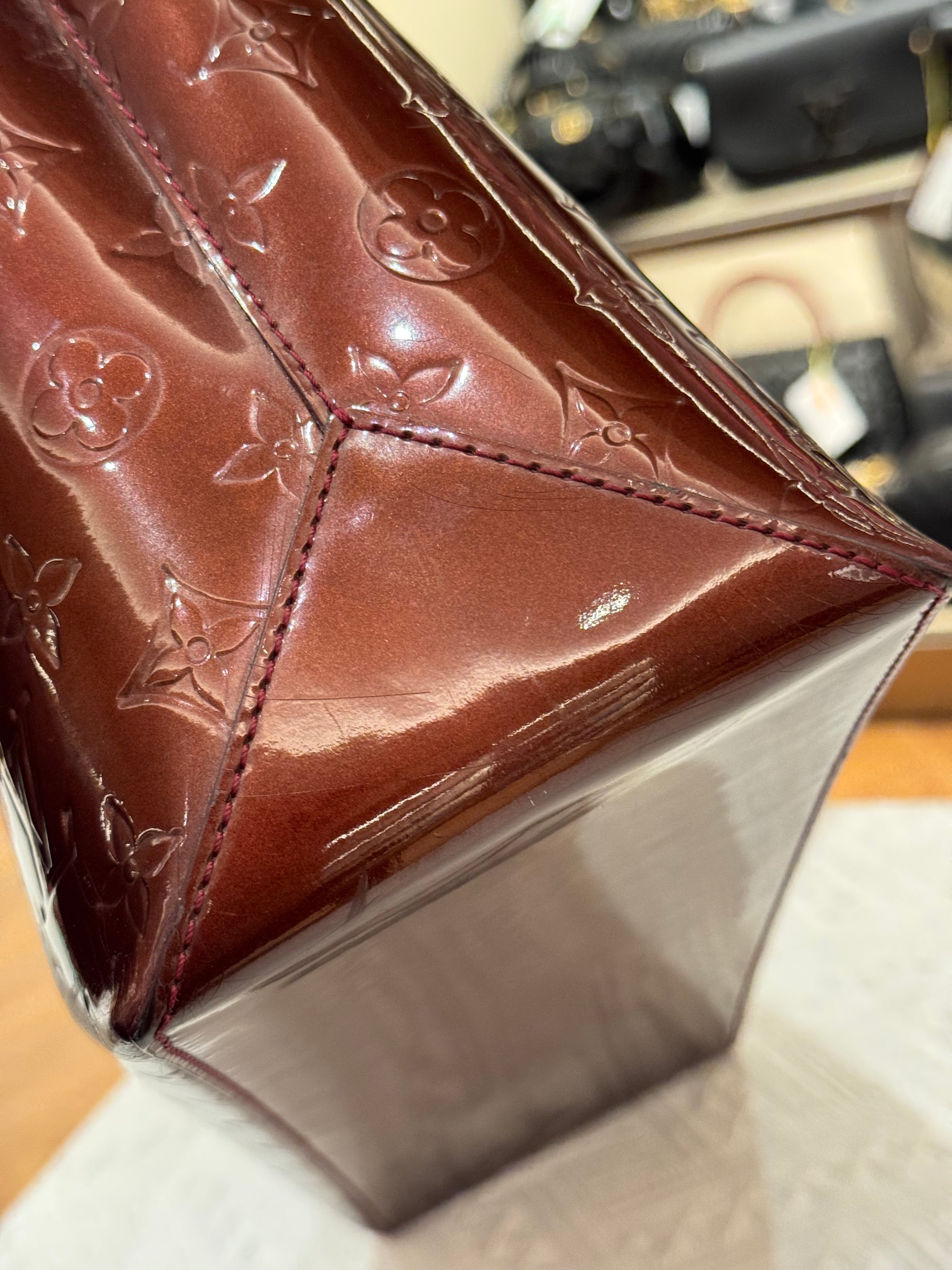 Louis Vuitton Wilshire Vernis Monogram Rouge